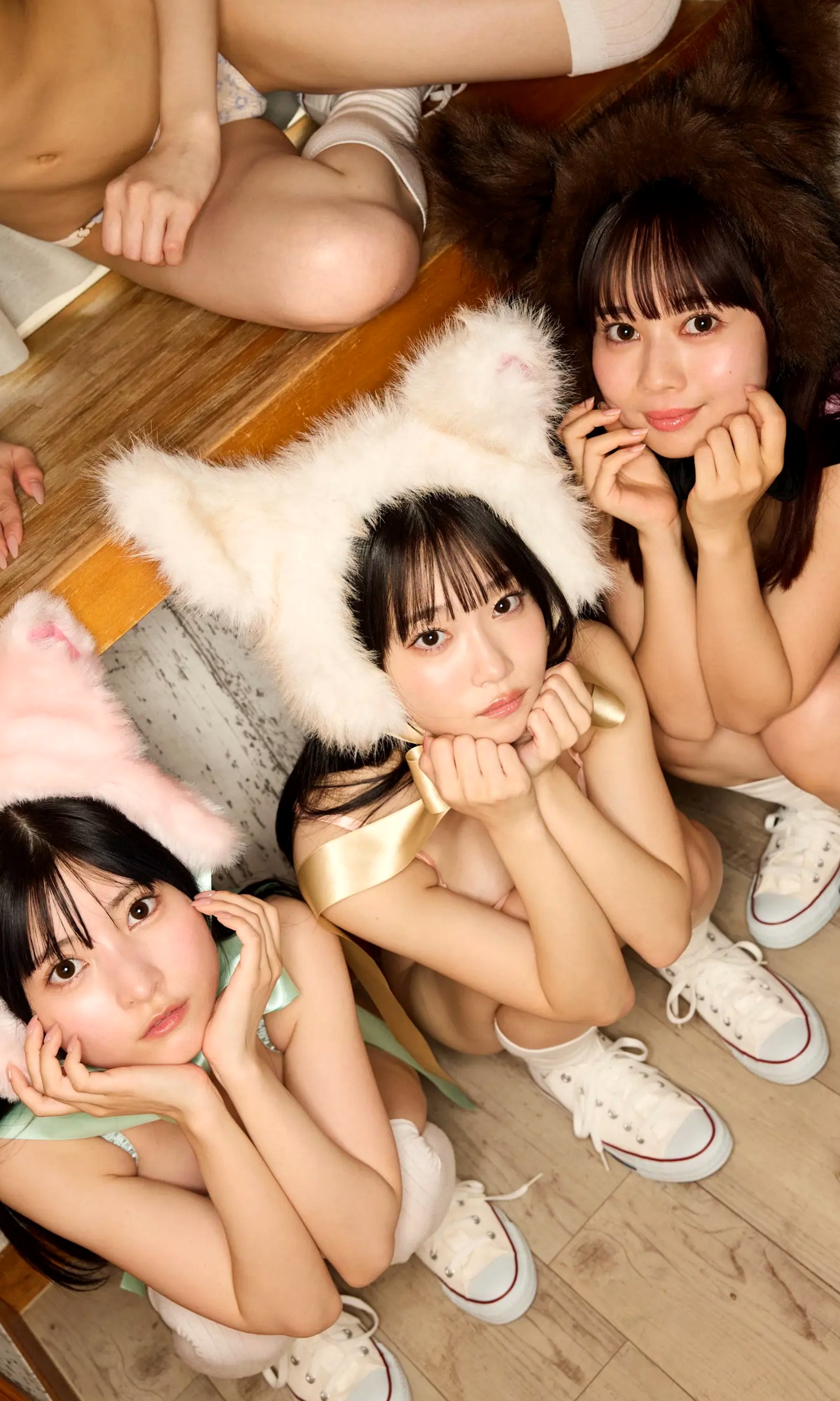 宇咲x神南りなx近藤沙瑛子x岸みゆx小鳥遊るい - 永遠に向かって 日系美少女清新私房比基尼性感写真 [87P]
