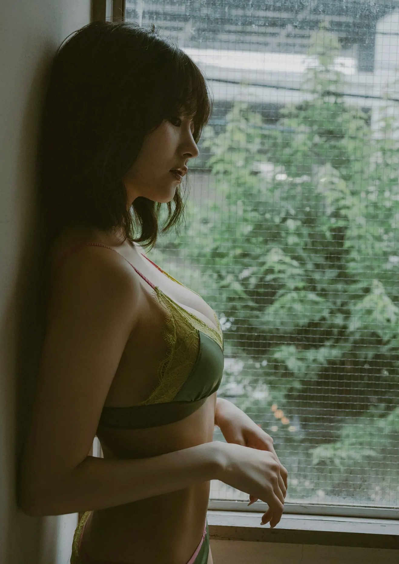 宇咲 - KEEP ON EYES [47P] 日本性感内衣比基尼复古私房写真