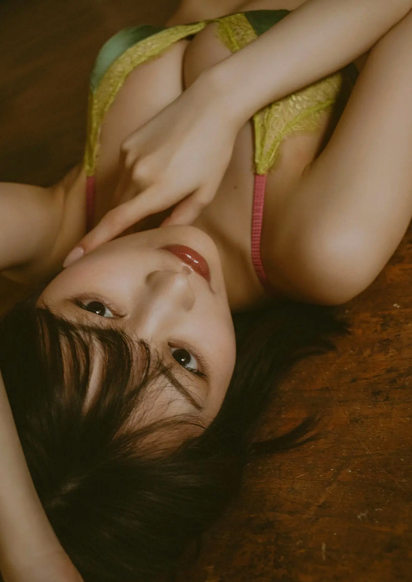 宇咲 - KEEP ON EYES [47P] 日本性感内衣比基尼复古私房写真