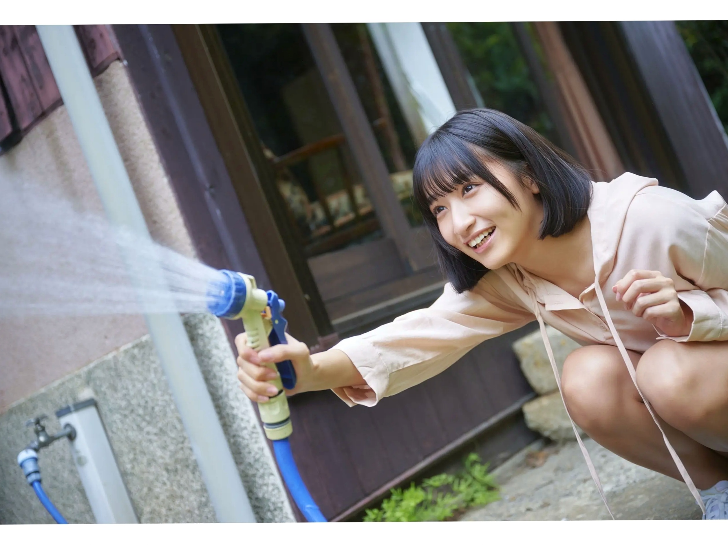 水野瞳 - 瞬間、恋に落ちる [81P] 日本清纯美少女家居比基尼性感写真