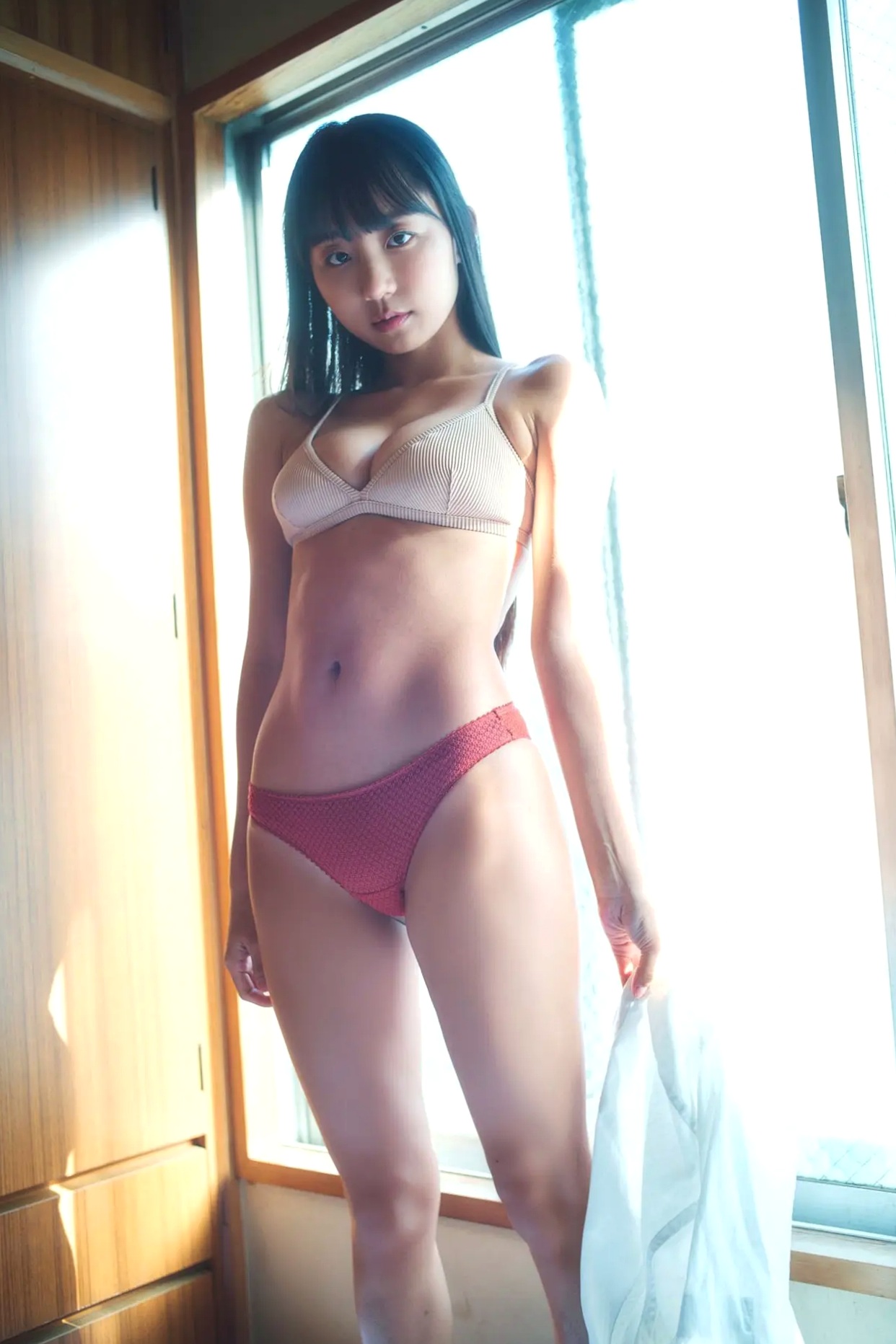 ピョ・ウンジ(朴恩智) - 换装大姐姐 韩国童颜巨乳女神浴室淋浴湿身性感比基尼写真 [53P]
