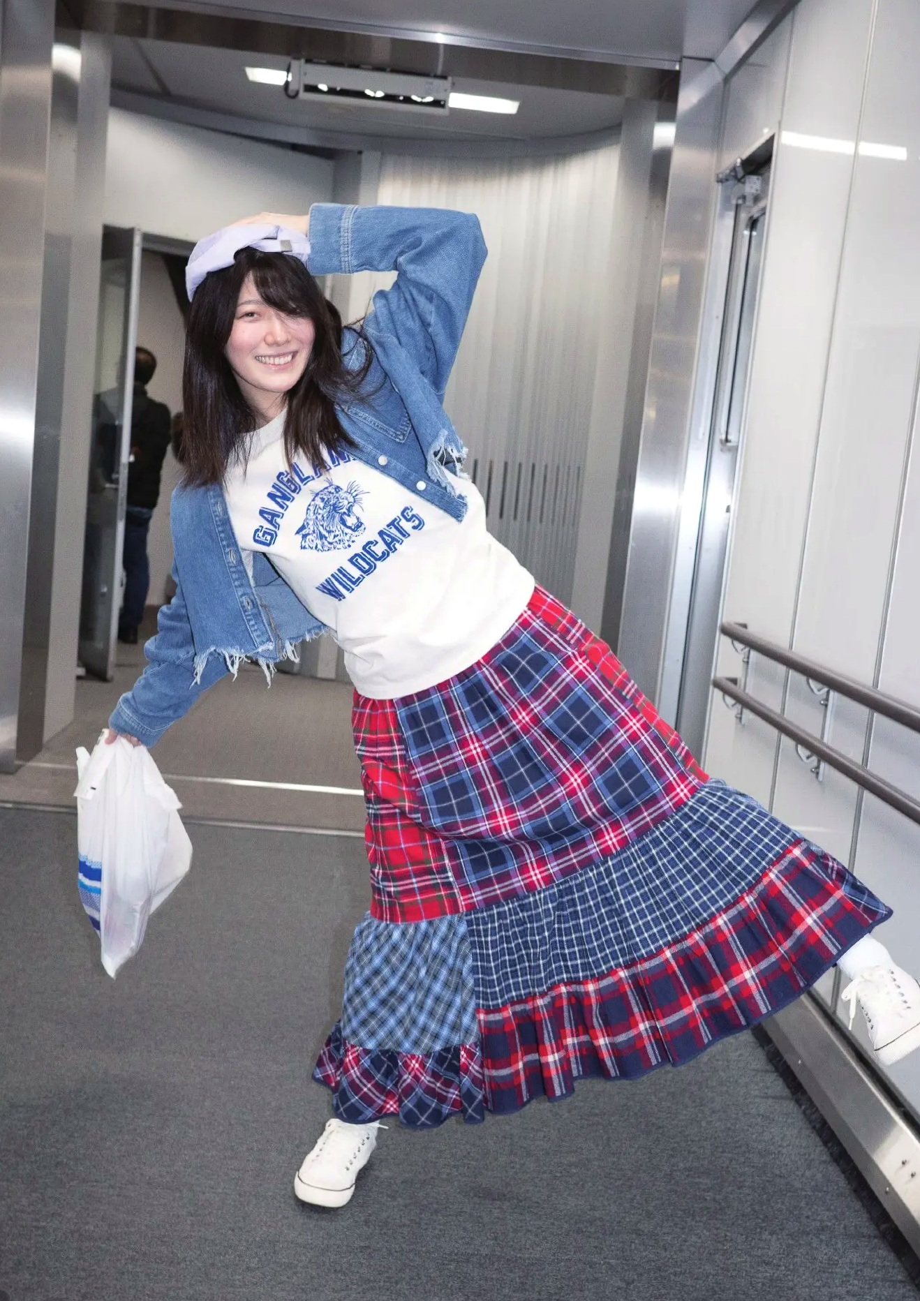 山田かな - たまに叫ぶ山田かな [119P] 日本性感海边比基尼湿身私房写真