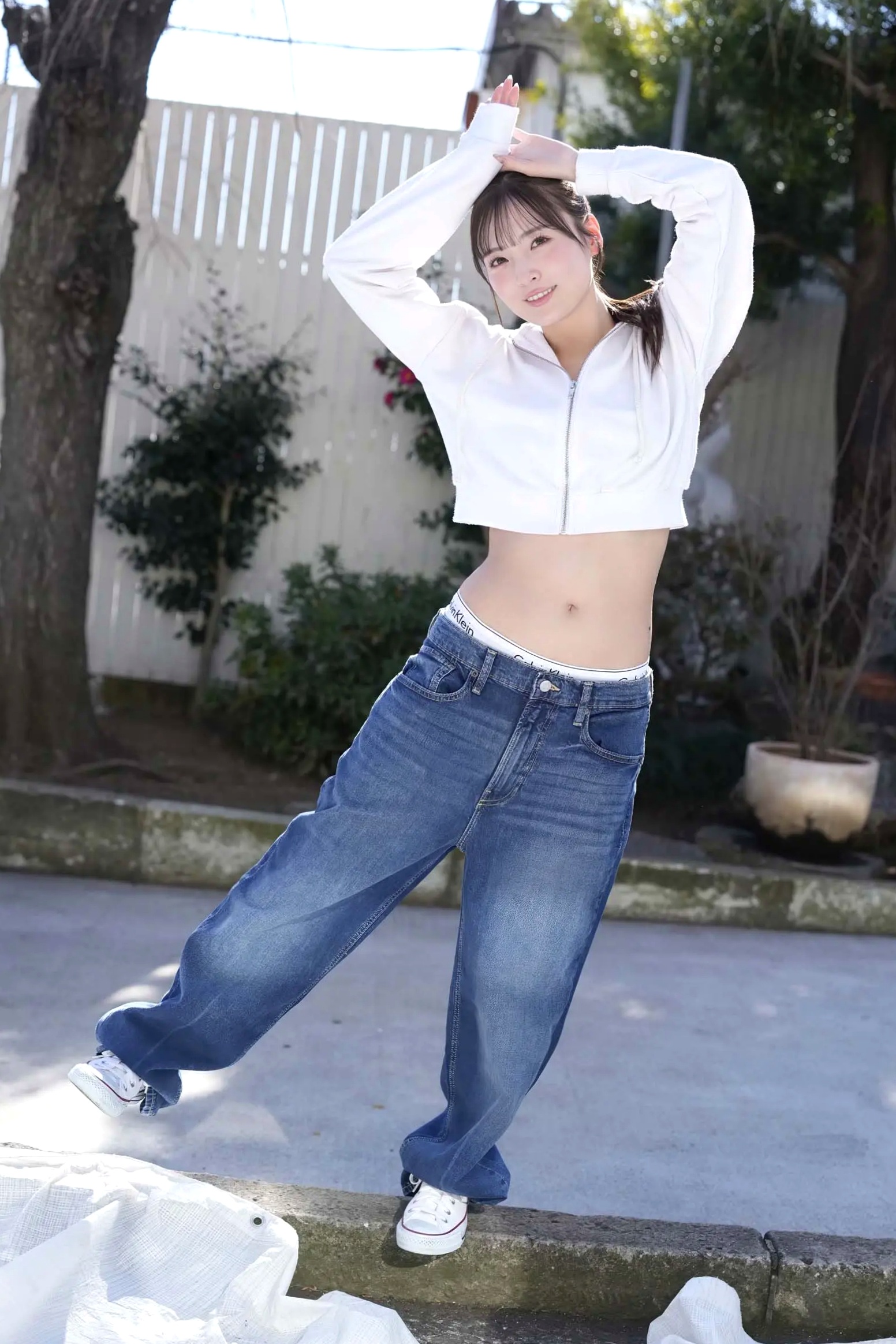 由良ゆら《片想いはゆらゆらゆら》室内性感内衣与黑丝家居私房写真 [37P]