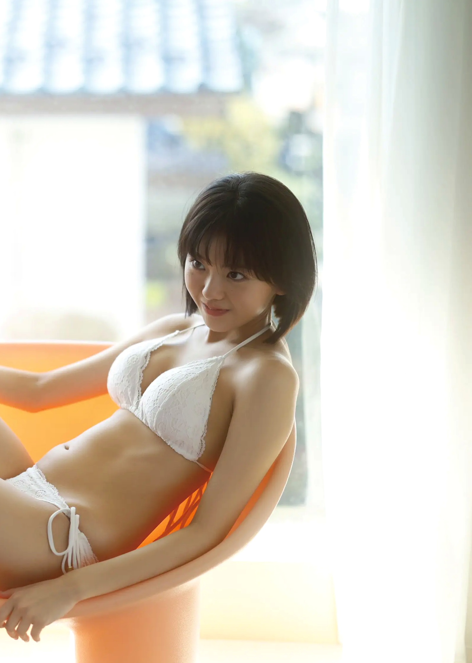 大熊杏優 - 阳光家居白色比基尼清纯性感写真[53P]