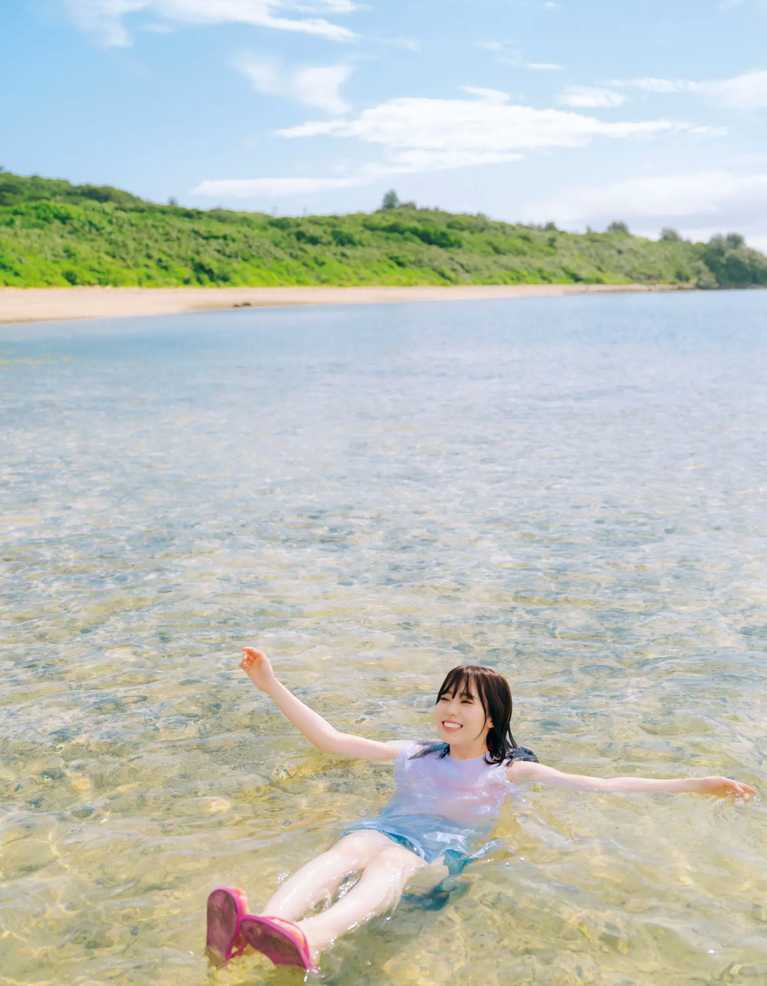 Gallery - 伊達さゆり写真集《あしあと》：清纯治愈系家居与沙滩戏水写真 [109P]日本清新治愈系家居沙滩 女神私房照_秀色女神 - image 77