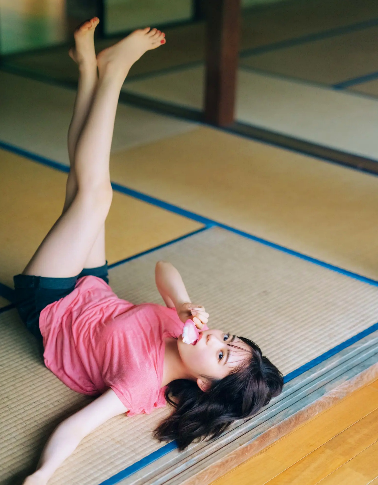 Gallery - 伊達さゆり写真集《あしあと》：清纯治愈系家居与沙滩戏水写真 [109P]日本清新治愈系家居沙滩 女神私房照_秀色女神 - image 89