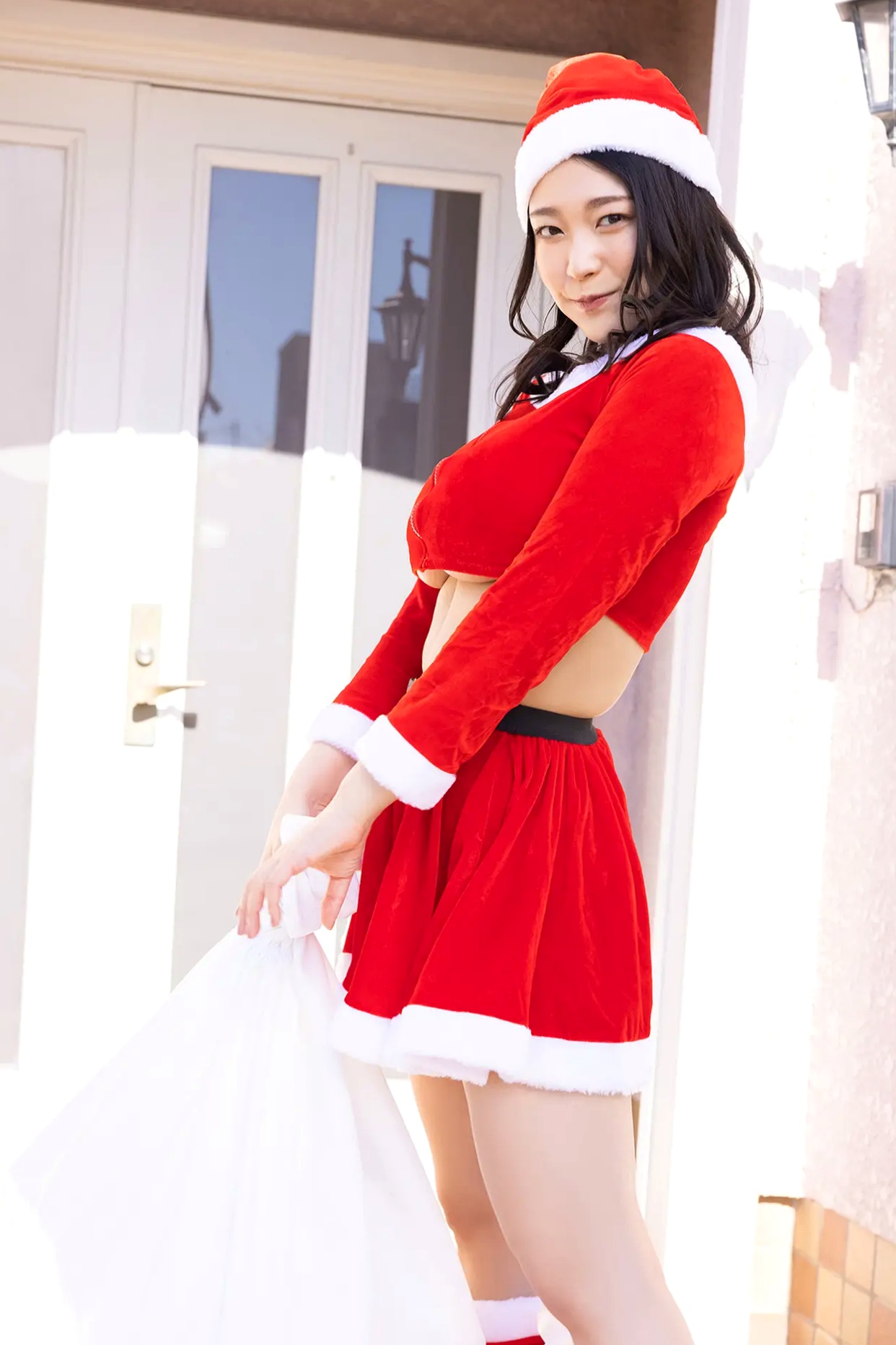 Gallery - 風吹ケイ - J罩杯圣诞女郎性感比基尼私房写真 [63P]日本性感比基尼波涛胸涌角色扮演 女神私房照_秀色女神 - image 1