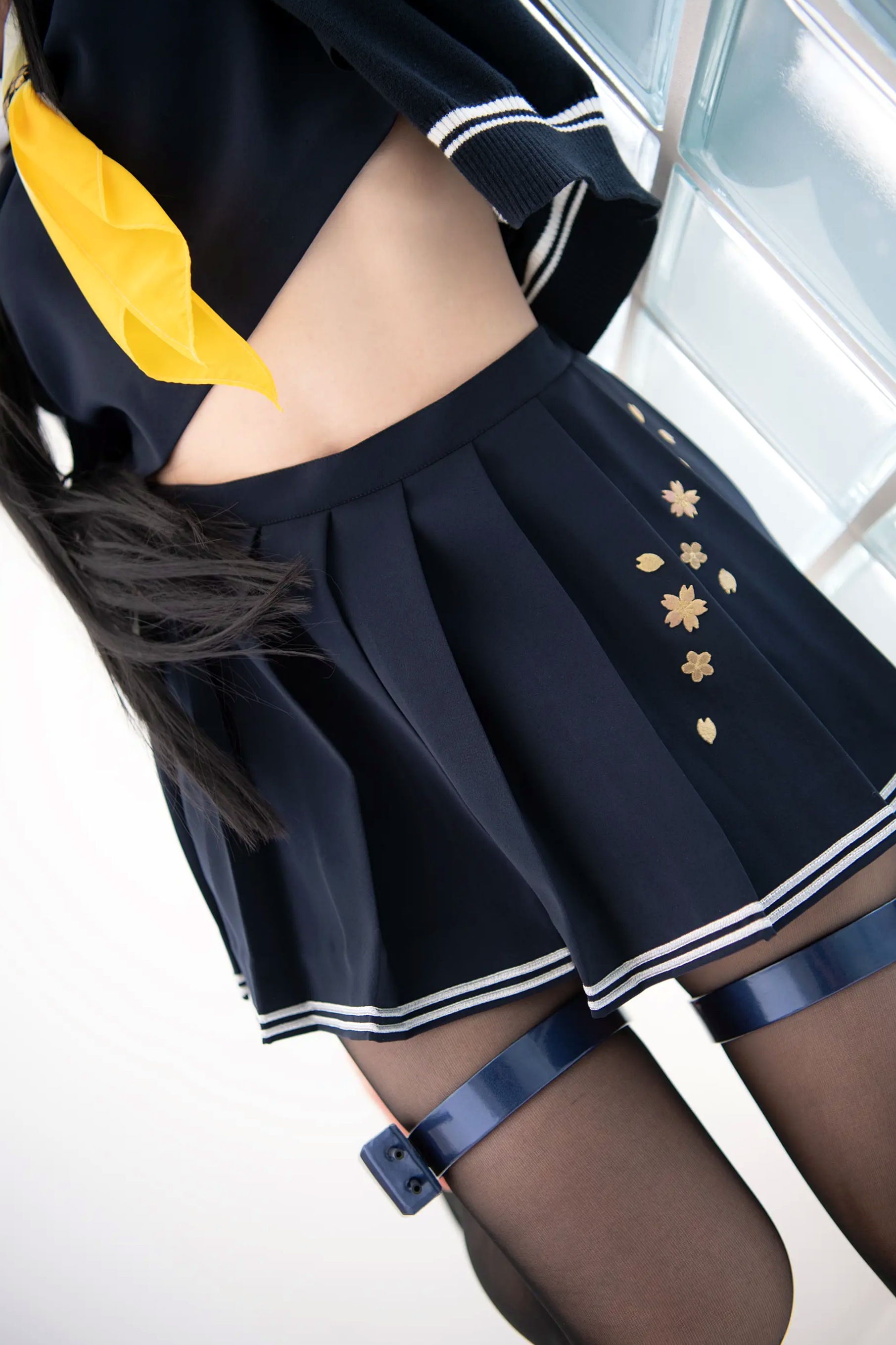 (Cosplay) Sakurai 尊みを感じて桜井 - 本日着任、能代战力强化请求 碧蓝航线能代黑丝制服COS [186P]