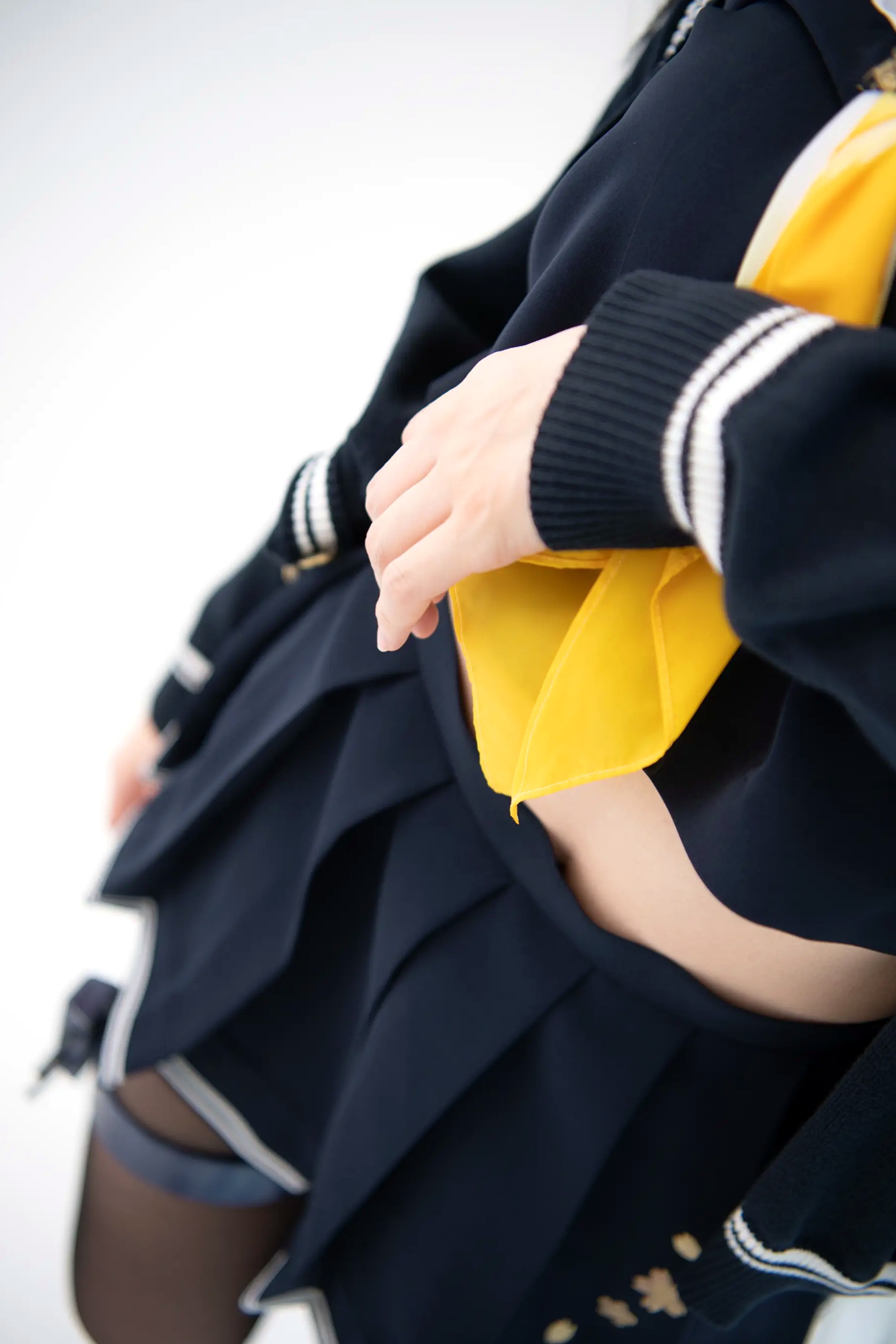 (Cosplay) Sakurai 尊みを感じて桜井 - 本日着任、能代战力强化请求 碧蓝航线能代黑丝制服COS [186P]