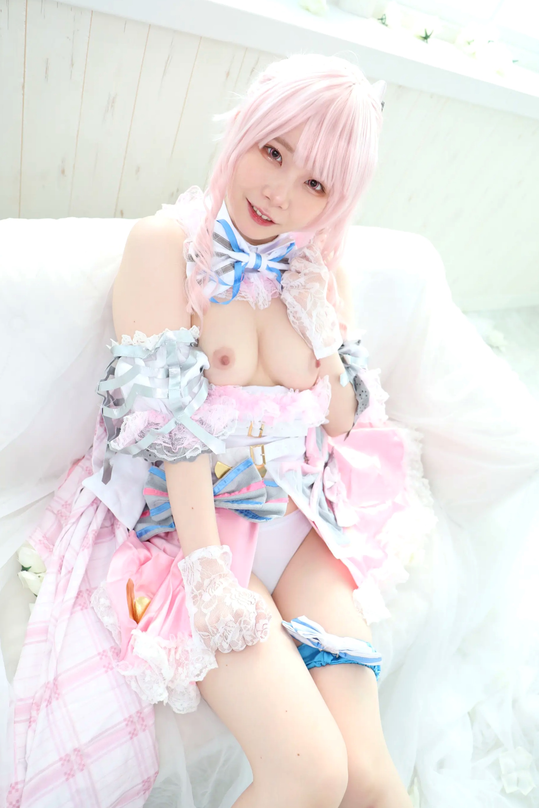 (Cosplay) Kozue Fujita 藤田こずえ - First Cosplay! 初コス！粉发萌系少女大尺度私房角色扮演 [423P]