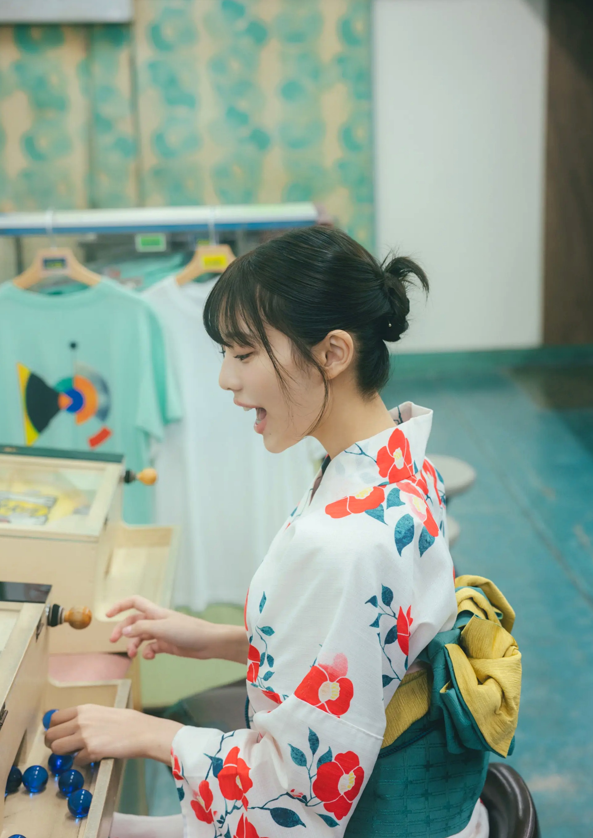 Gallery - 菊地姫奈 - カレンダーブック2026 [29P] 泳池比基尼与和服清新性感写真日本比基尼清新童颜巨乳和服 女神私房照_秀色女神 - image 22