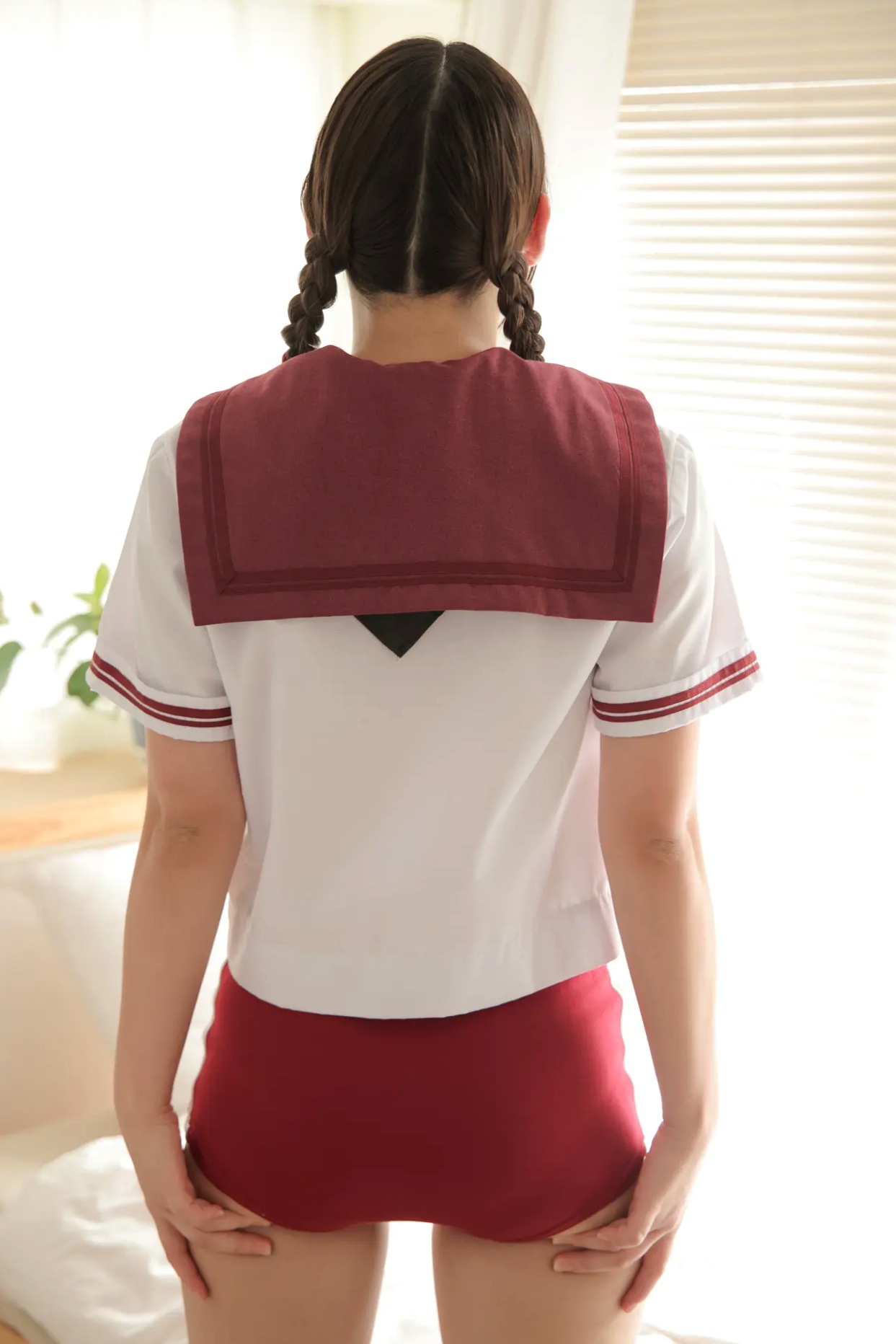 [LOVEPOP] Ume Hyakka 百花梅 Photoset 04 [88P] 日本少女红色体操服性感美臀私房写真