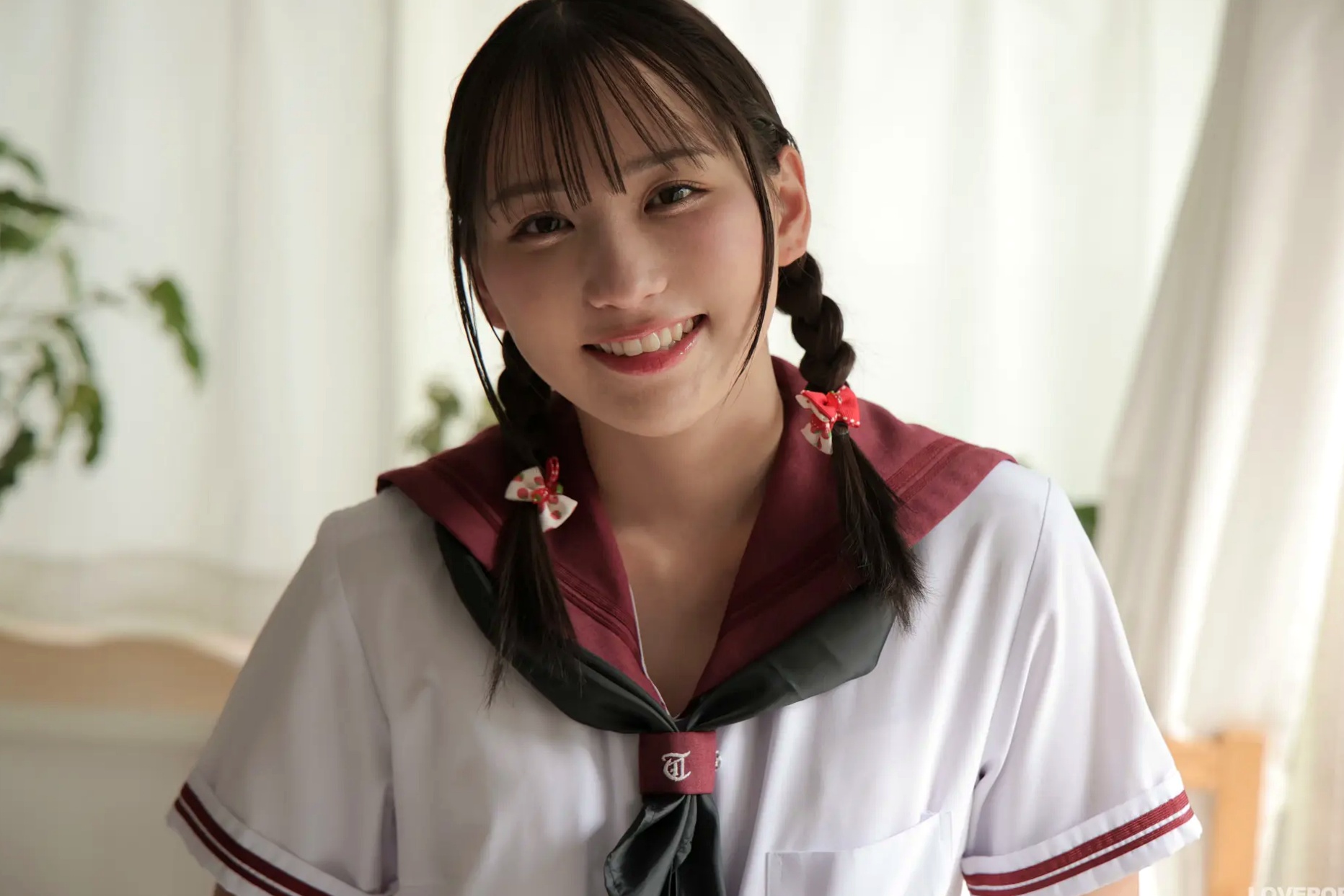 [LOVEPOP] Ume Hyakka 百花梅 Photoset 04 [88P] 日本少女红色体操服性感美臀私房写真