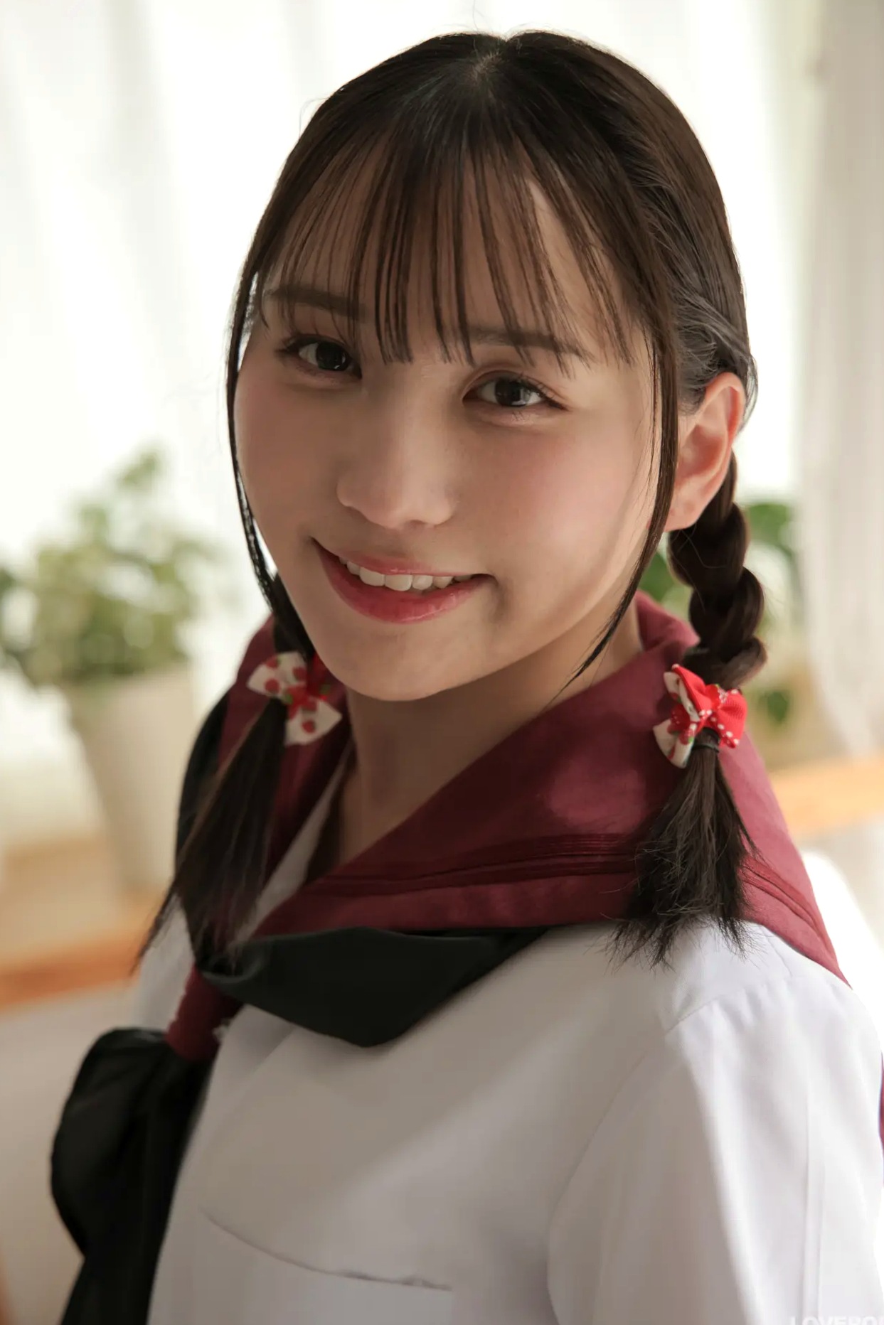 [LOVEPOP] Ume Hyakka 百花梅 Photoset 04 [88P] 日本少女红色体操服性感美臀私房写真