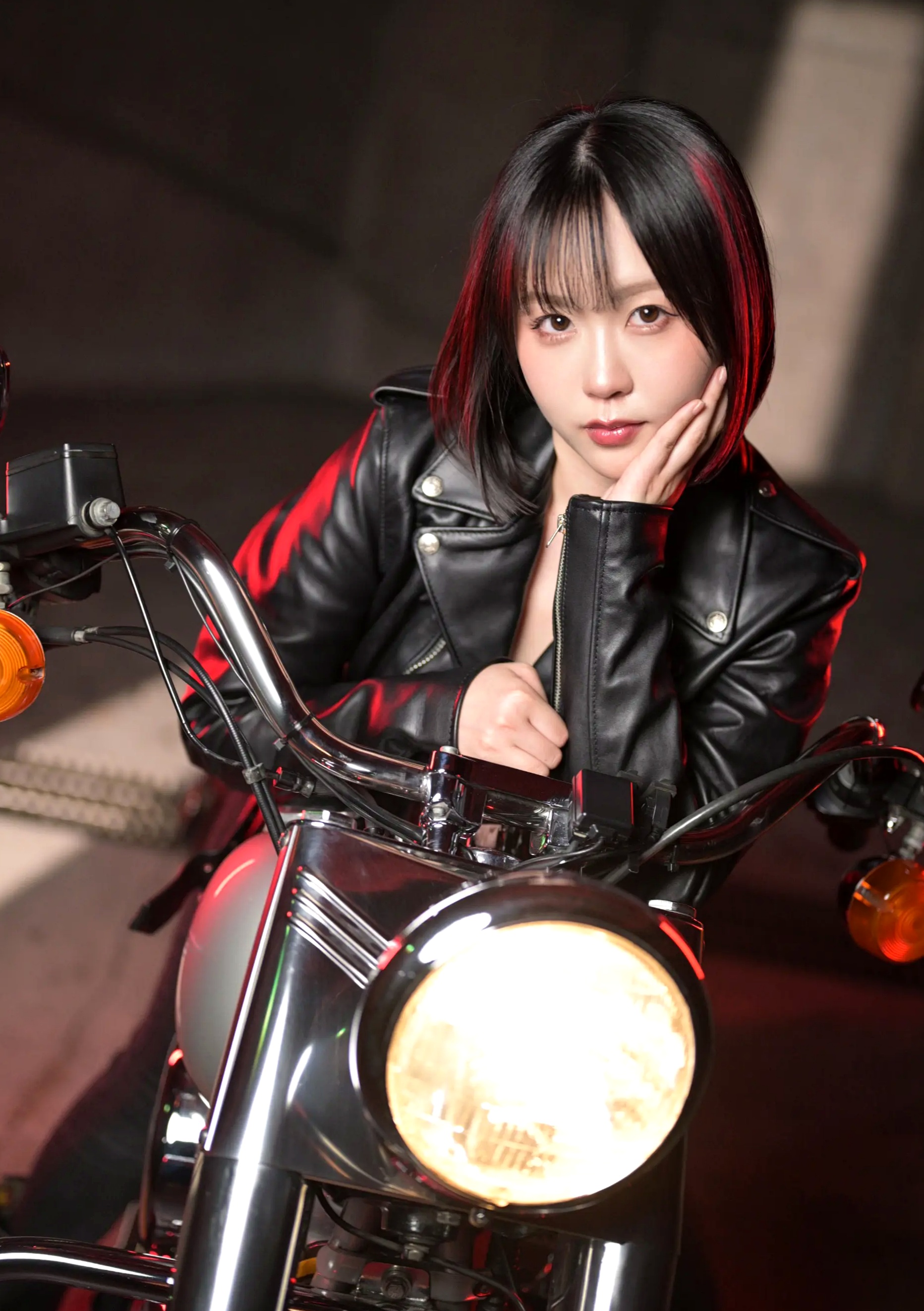 Gallery - 夜道雪 - 酷飒皮衣枪械写真 帅气机车女郎GUN ACTION[45P]日本冷艳野性女神养眼 女神私房照_秀色女神 - image 10