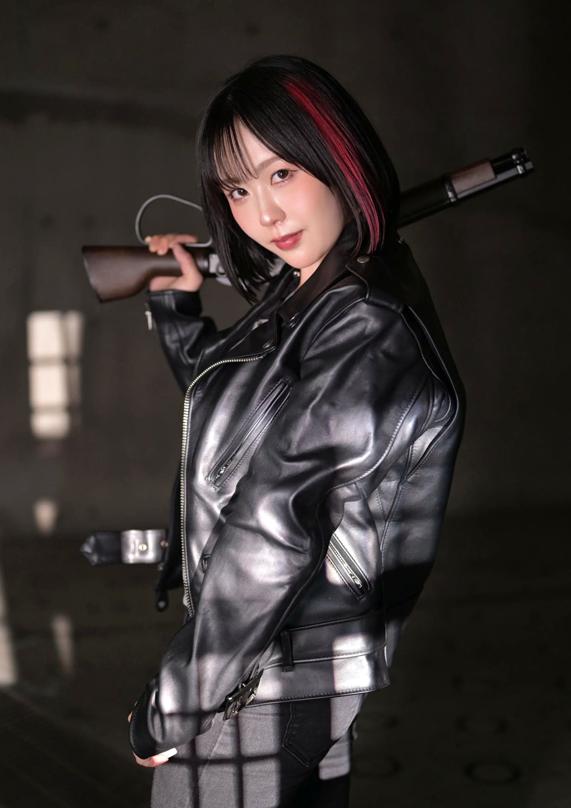 Gallery - 夜道雪 - 酷飒皮衣枪械写真 帅气机车女郎GUN ACTION[45P]日本冷艳野性女神养眼 女神私房照_秀色女神 - image 23