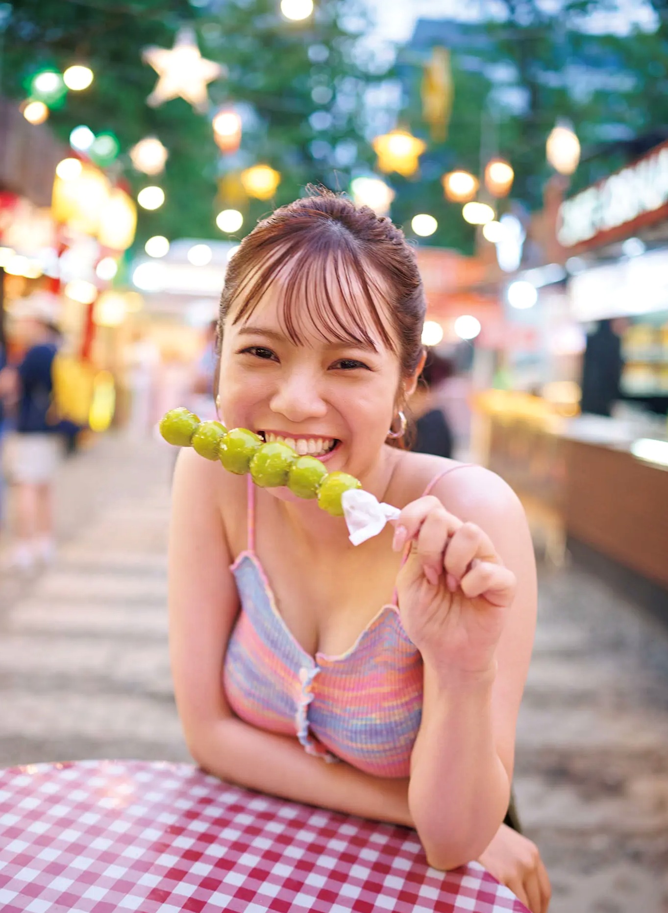 宮田愛萌 - Lilas写真集 [152P]：日本女神浴室湿身私房诱惑与清纯家居写真