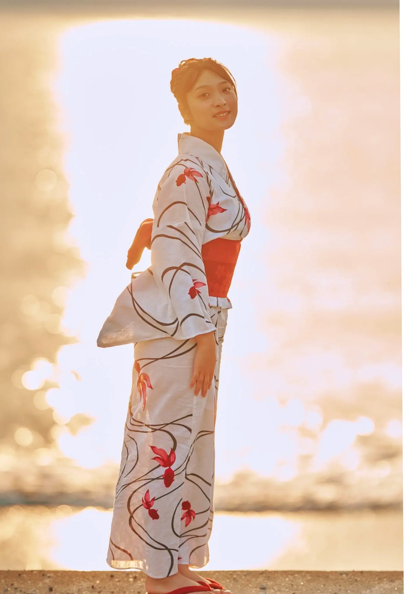 Gallery - 沢美沙樹《美圧天使》海边蓝色比基尼与日式和服风情性感写真 [58P]日本比基尼和服沙滩波涛胸涌 女神私房照_秀色女神 - image 33