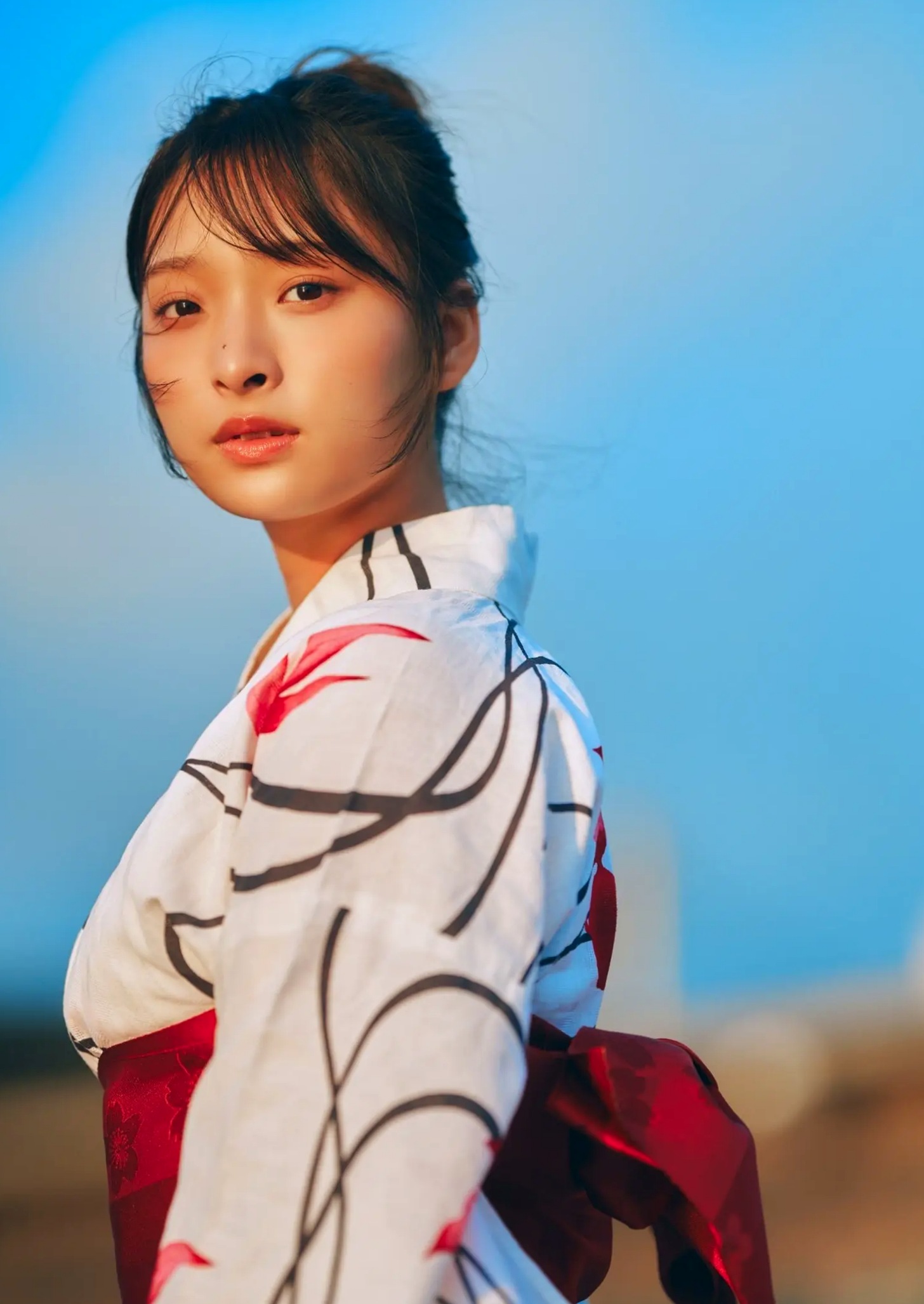 Gallery - 沢美沙樹《美圧天使》海边蓝色比基尼与日式和服风情性感写真 [58P]日本比基尼和服沙滩波涛胸涌 女神私房照_秀色女神 - image 37