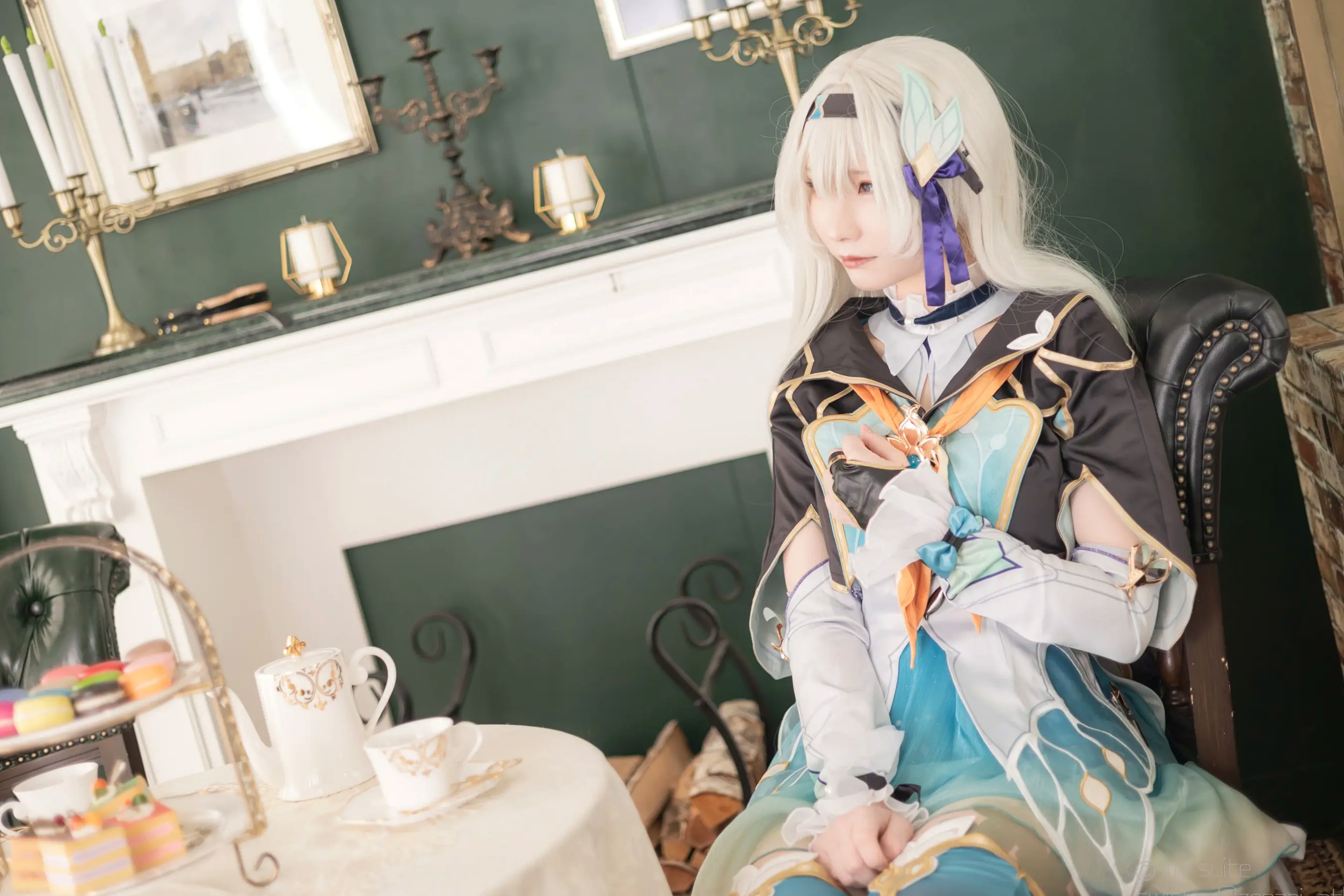 [Cosplay] Atsuki あつき 崩坏星穹铁道银狼流萤兔女郎性感角色扮演写真