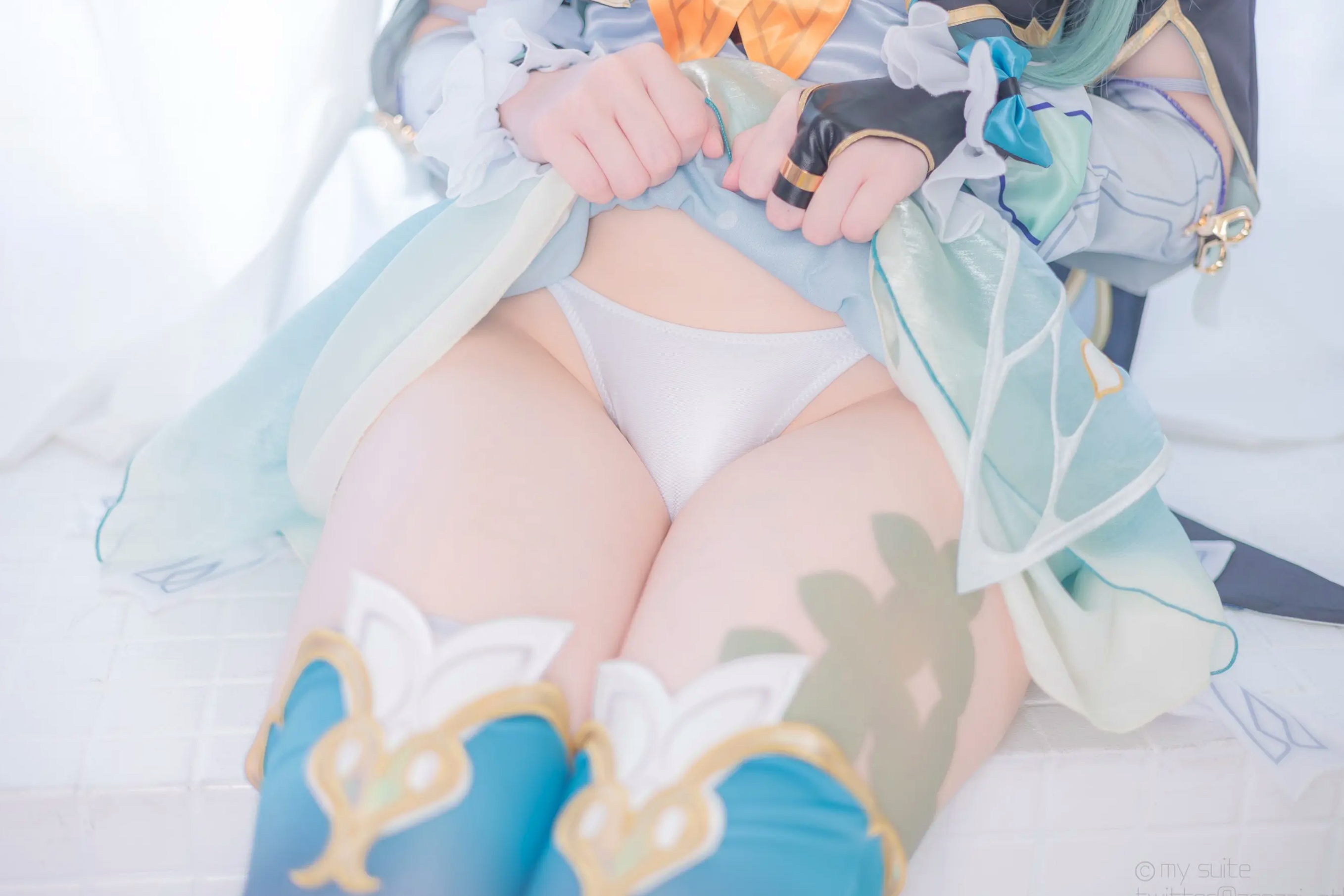[Cosplay] Atsuki あつき 崩坏星穹铁道银狼流萤兔女郎性感角色扮演写真