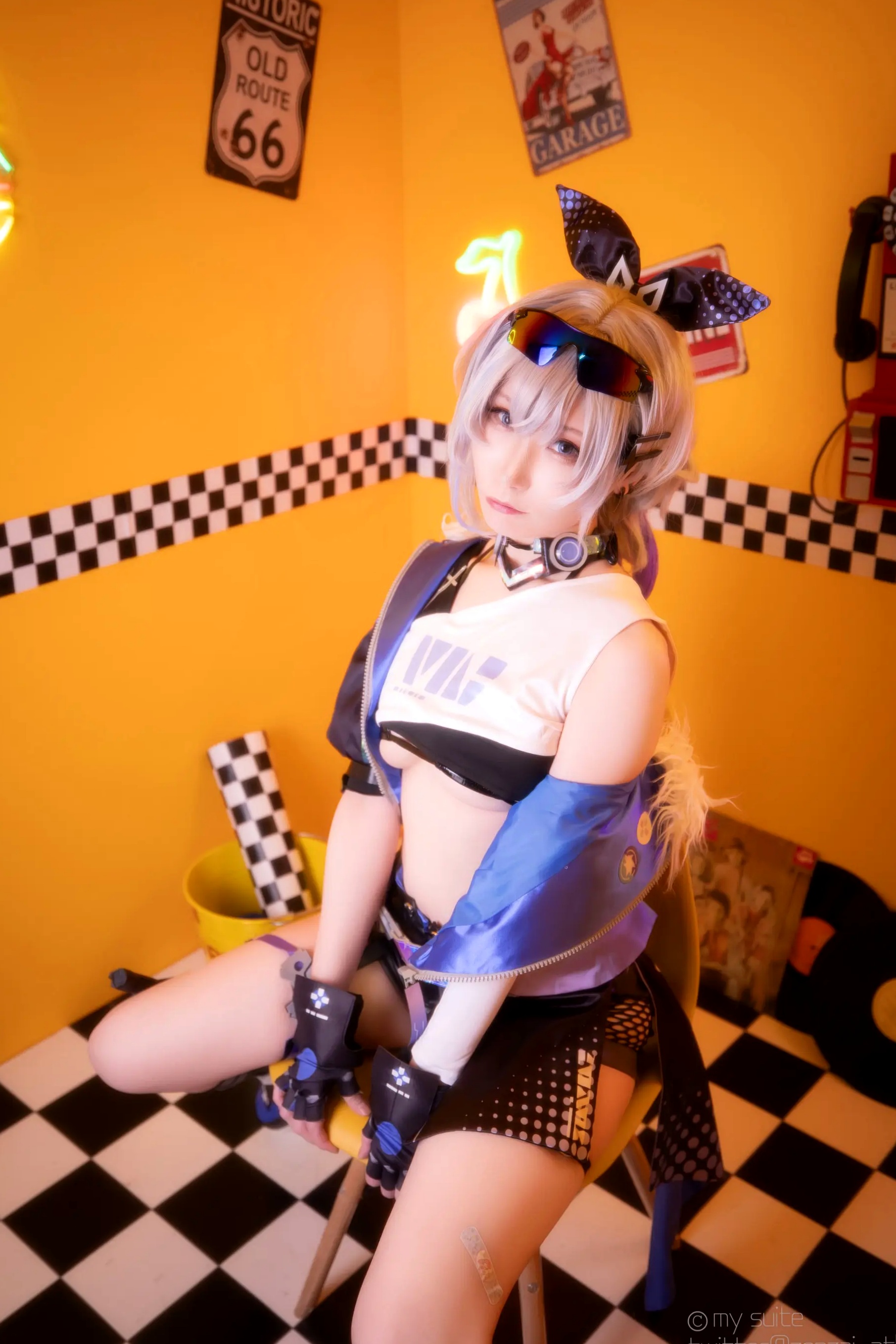 [Cosplay] Atsuki あつき 崩坏星穹铁道银狼流萤兔女郎性感角色扮演写真