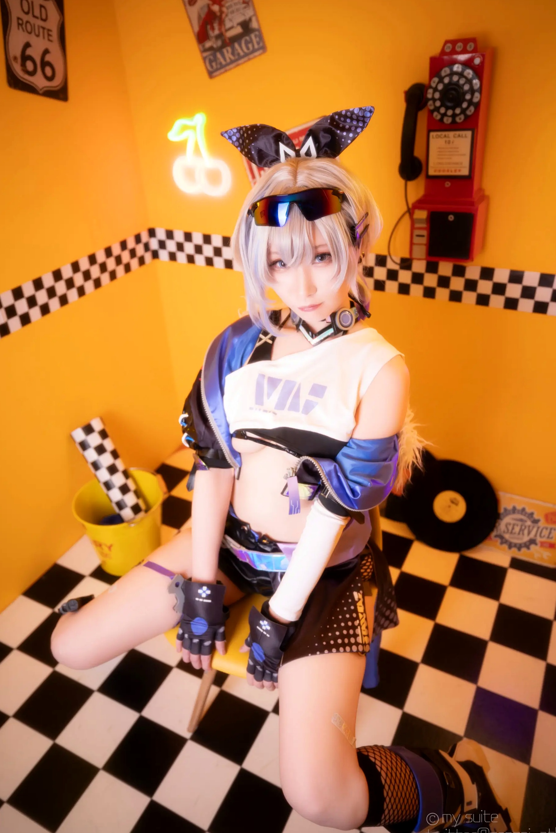 [Cosplay] Atsuki あつき 崩坏星穹铁道银狼流萤兔女郎性感角色扮演写真