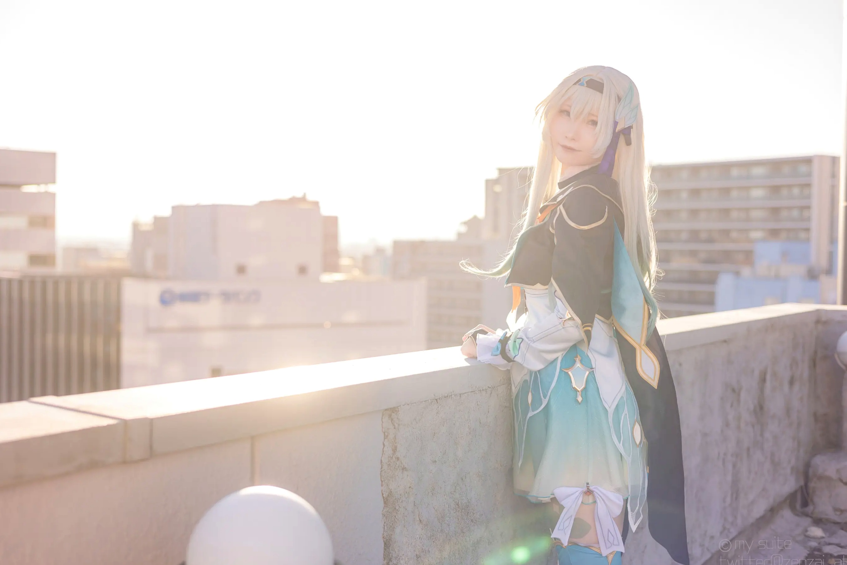 [Cosplay] Atsuki あつき 崩坏星穹铁道银狼流萤兔女郎性感角色扮演写真