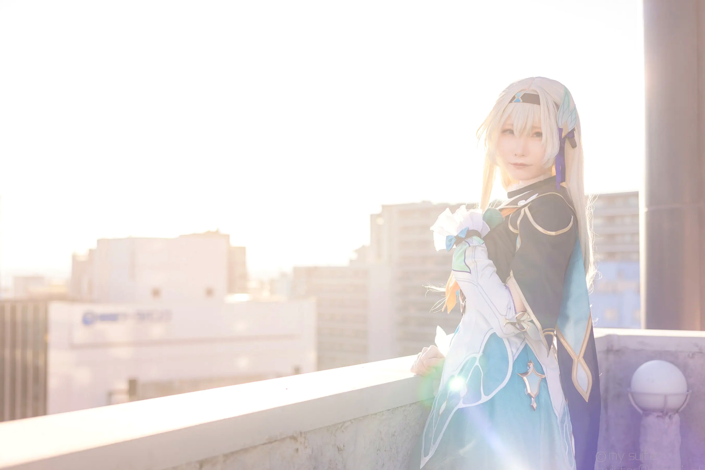 [Cosplay] Atsuki あつき 崩坏星穹铁道银狼流萤兔女郎性感角色扮演写真