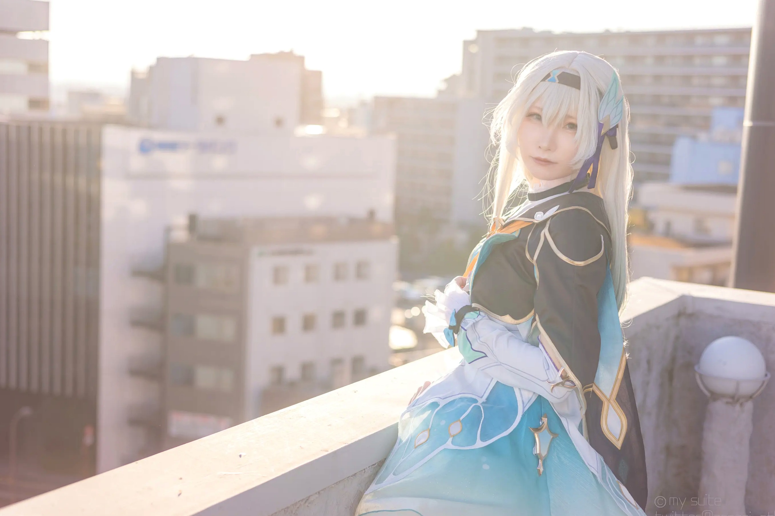 [Cosplay] Atsuki あつき 崩坏星穹铁道银狼流萤兔女郎性感角色扮演写真