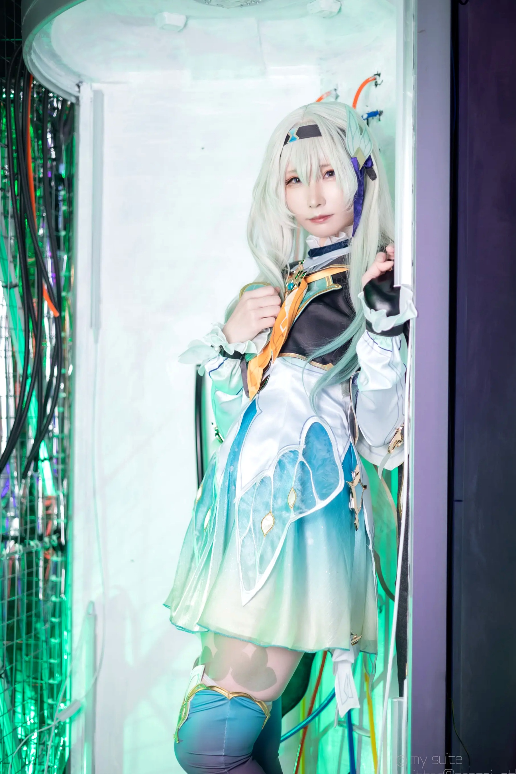 [Cosplay] Atsuki あつき 崩坏星穹铁道银狼流萤兔女郎性感角色扮演写真