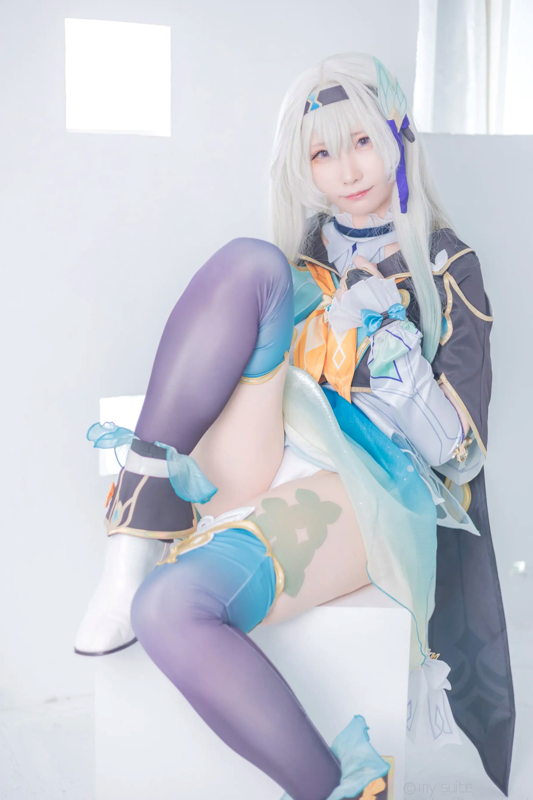 [Cosplay] Atsuki あつき 崩坏星穹铁道银狼流萤兔女郎性感角色扮演写真