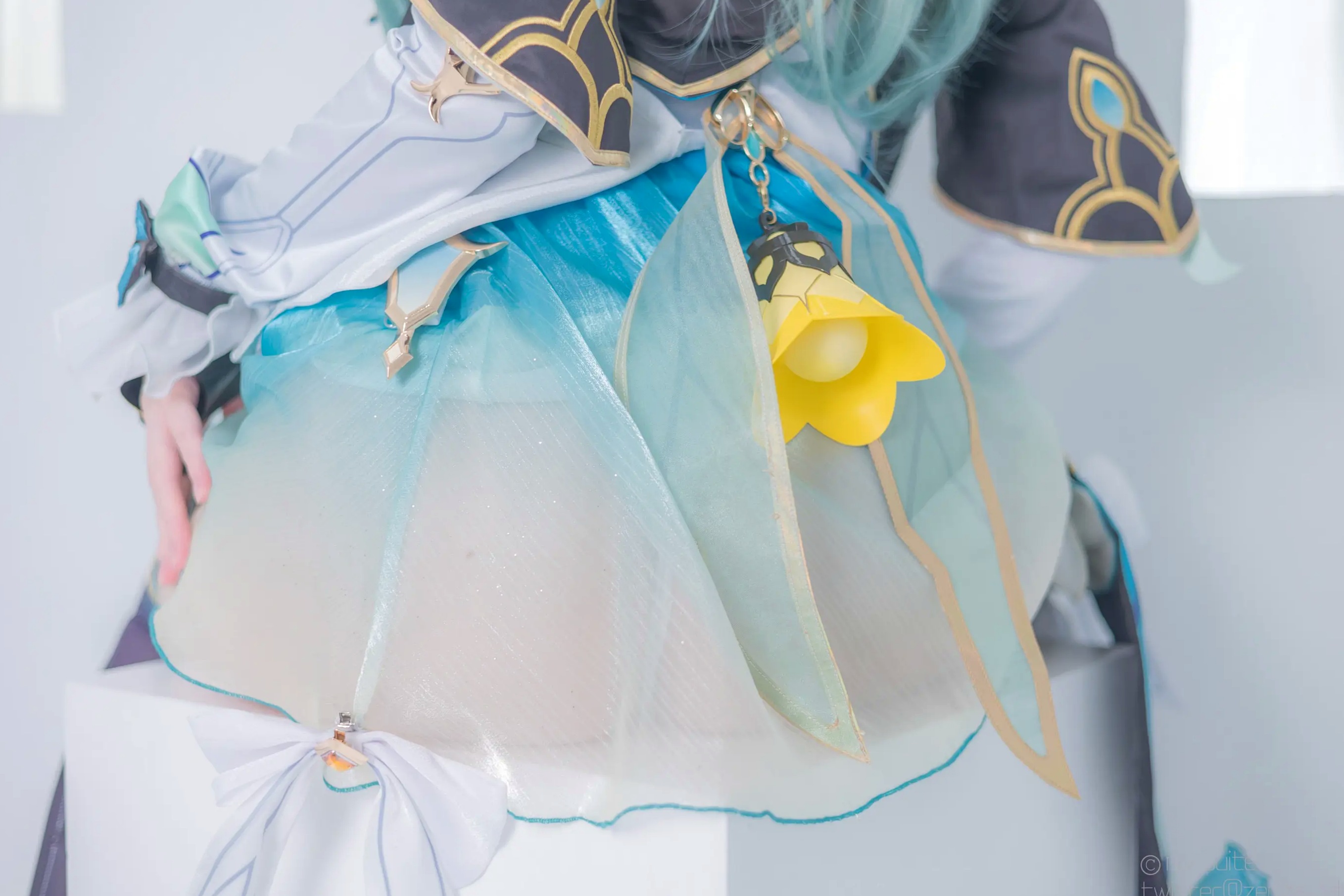 [Cosplay] Atsuki あつき 崩坏星穹铁道银狼流萤兔女郎性感角色扮演写真