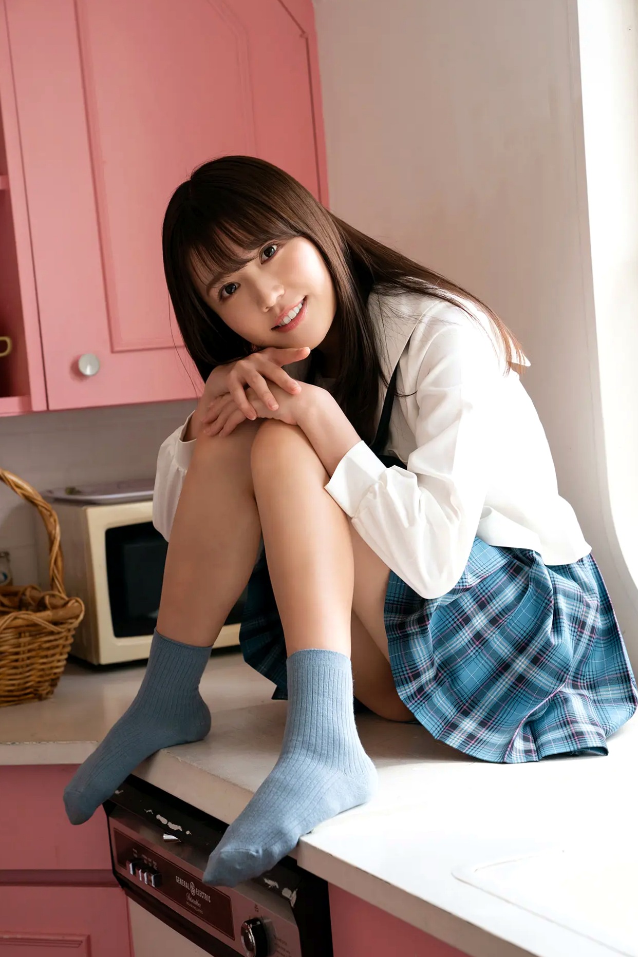 Gallery - 小日向ゆか - 可愛いの天才！日系校服制服性感写真 [85P]日本校服性感美腿极品 女神私房照_秀色女神 - image 4