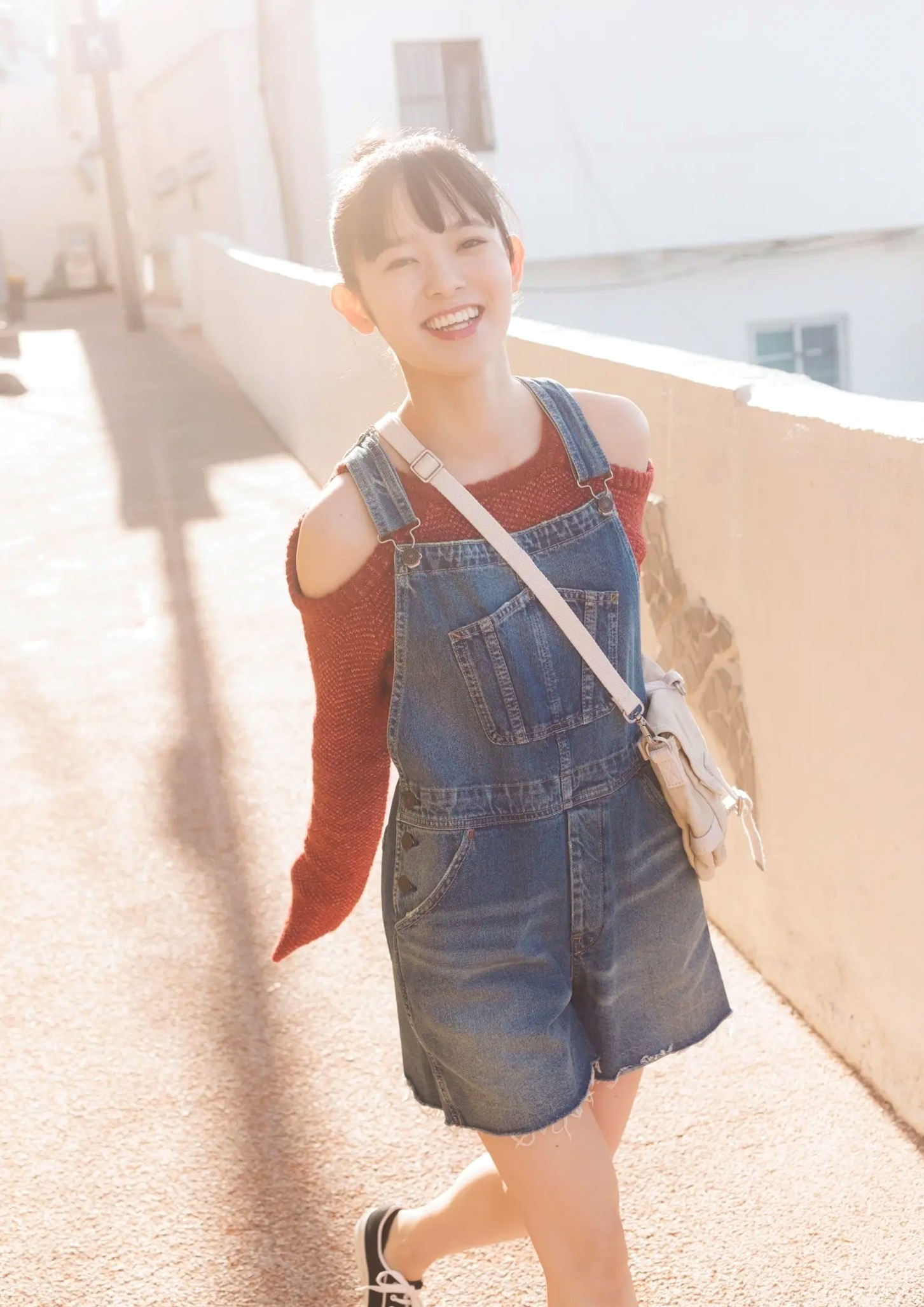 Gallery - 楡井希実 - 釜山清新旅拍写真 阳光治愈系甜美少女相册清纯清新治愈系养眼户外 女神私房照_秀色女神 - image 7