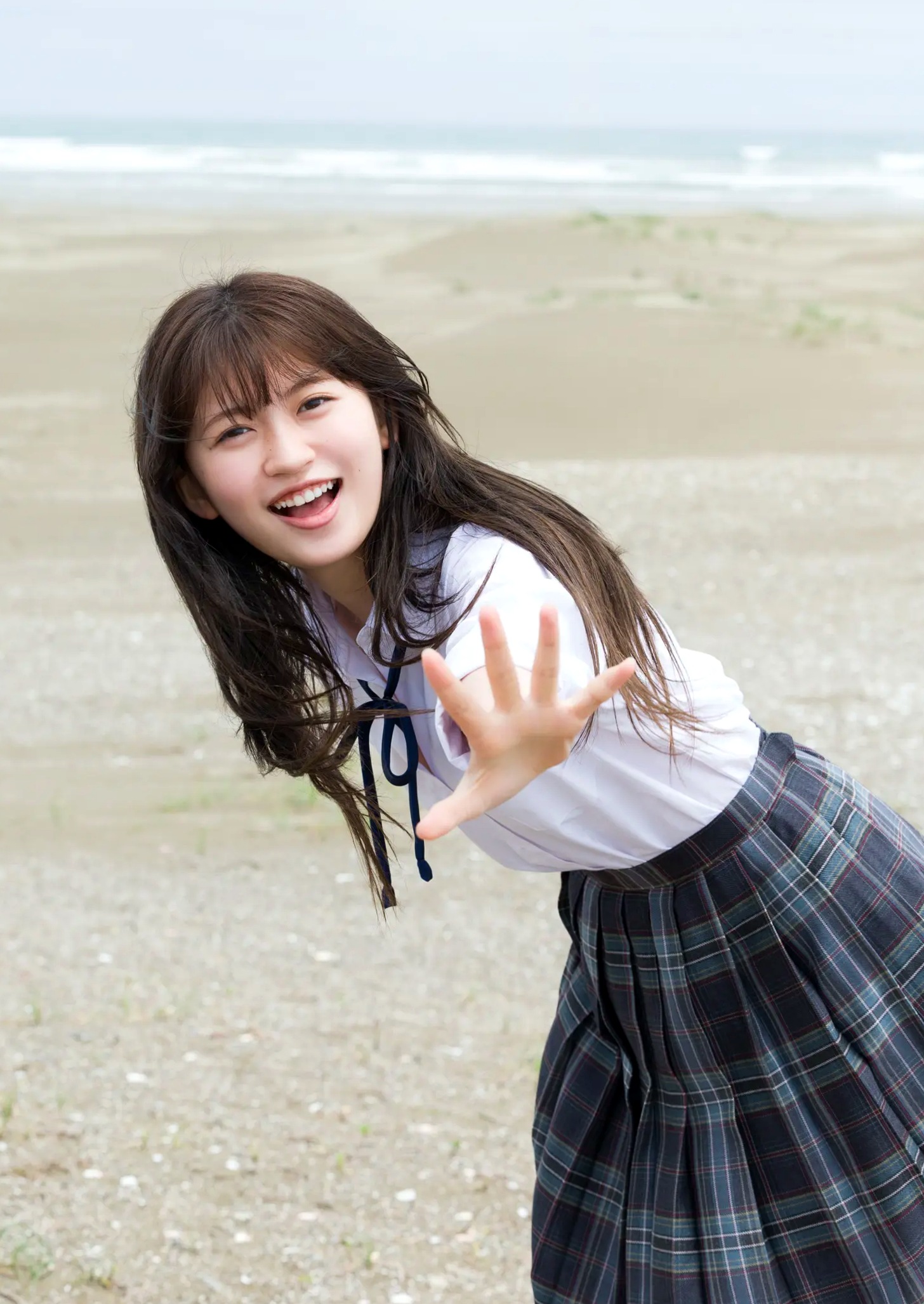 Gallery - 石原さき泳池性感比基尼与海边校服清纯阳光写真日本比基尼清纯泳池校服 女神私房照_秀色女神 - image 46