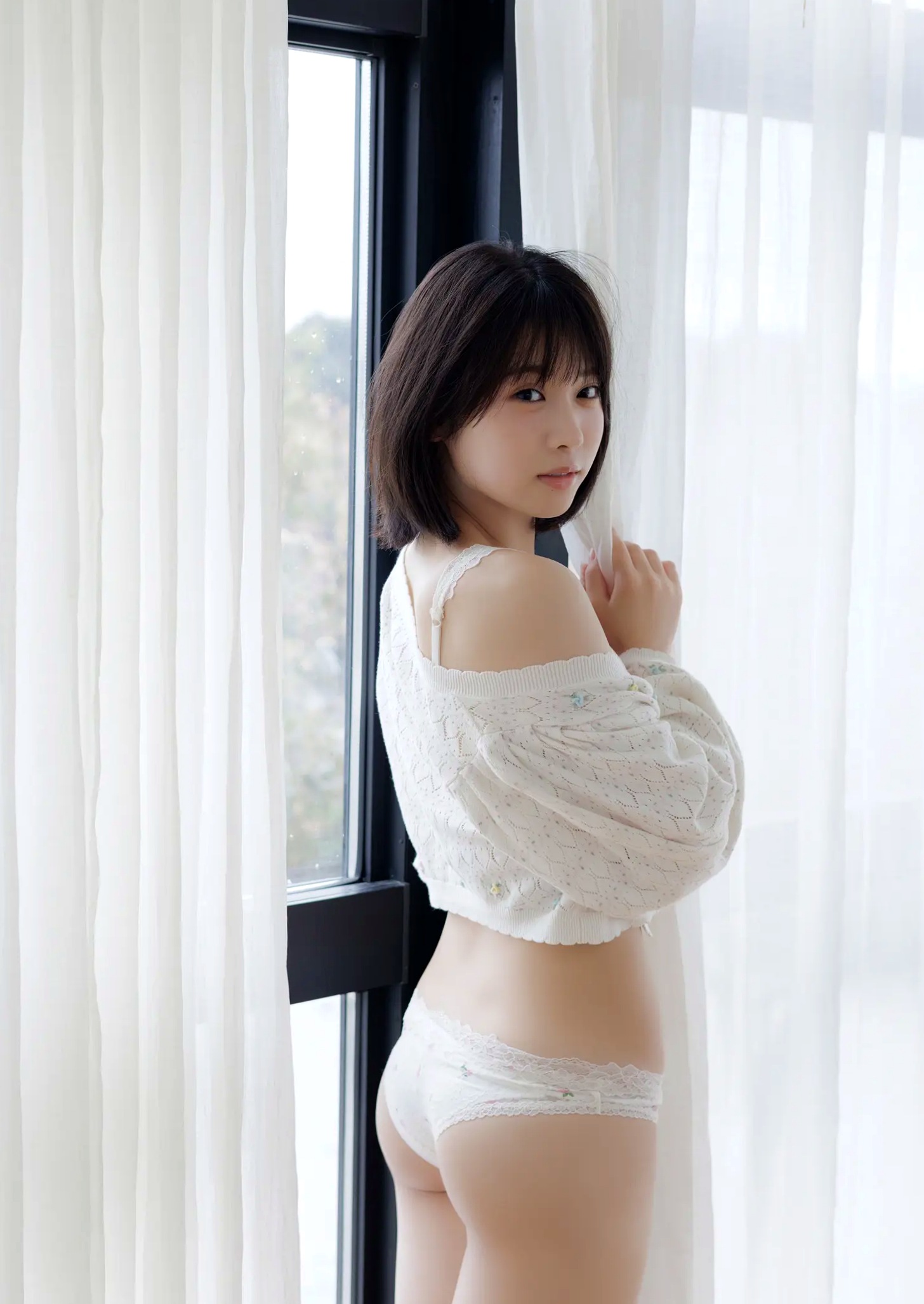 Gallery - 芳賀礼 - 难波第一可爱美少女 居家白色内衣清纯写真日本内衣家居清纯养眼 女神私房照_秀色女神 - image 3