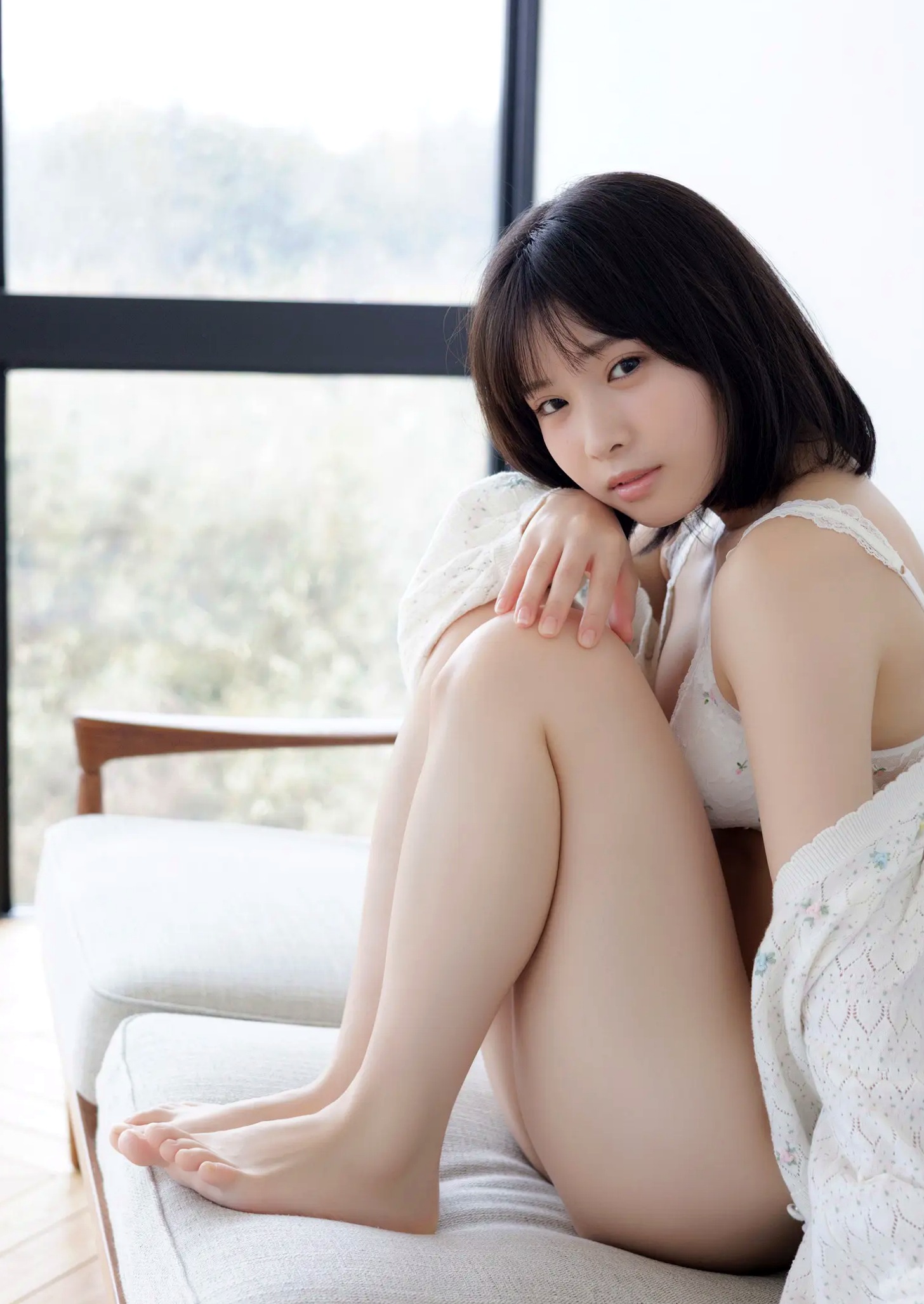 Gallery - 芳賀礼 - 难波第一可爱美少女 居家白色内衣清纯写真日本内衣家居清纯养眼 女神私房照_秀色女神 - image 5