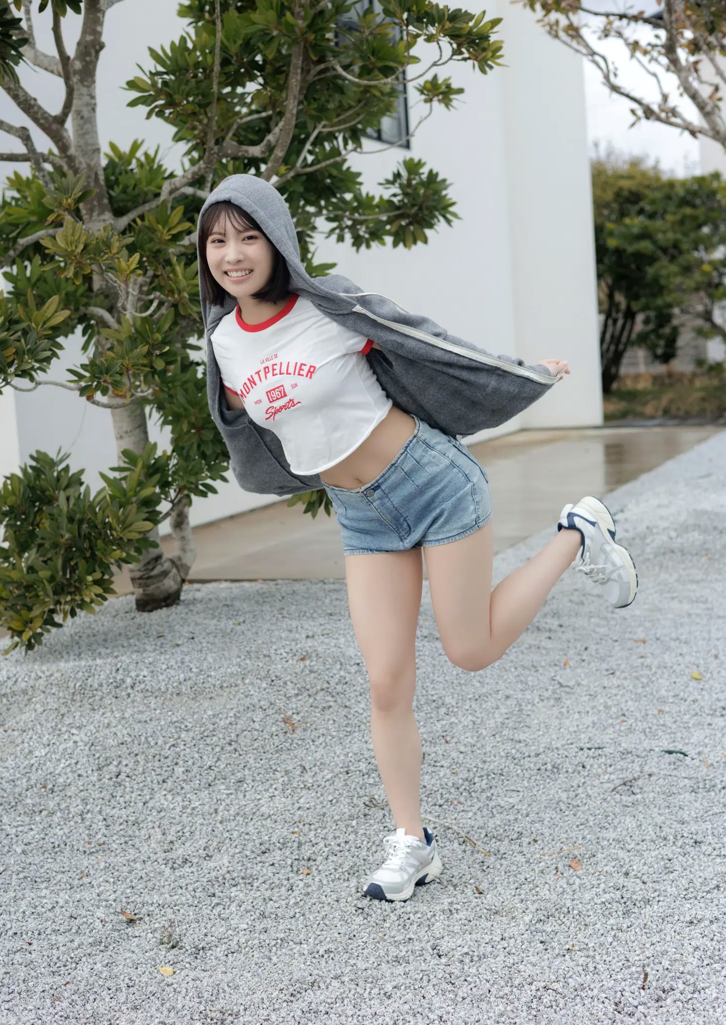 Gallery - 芳賀礼 - 难波第一可爱美少女 居家白色内衣清纯写真日本内衣家居清纯养眼 女神私房照_秀色女神 - image 18