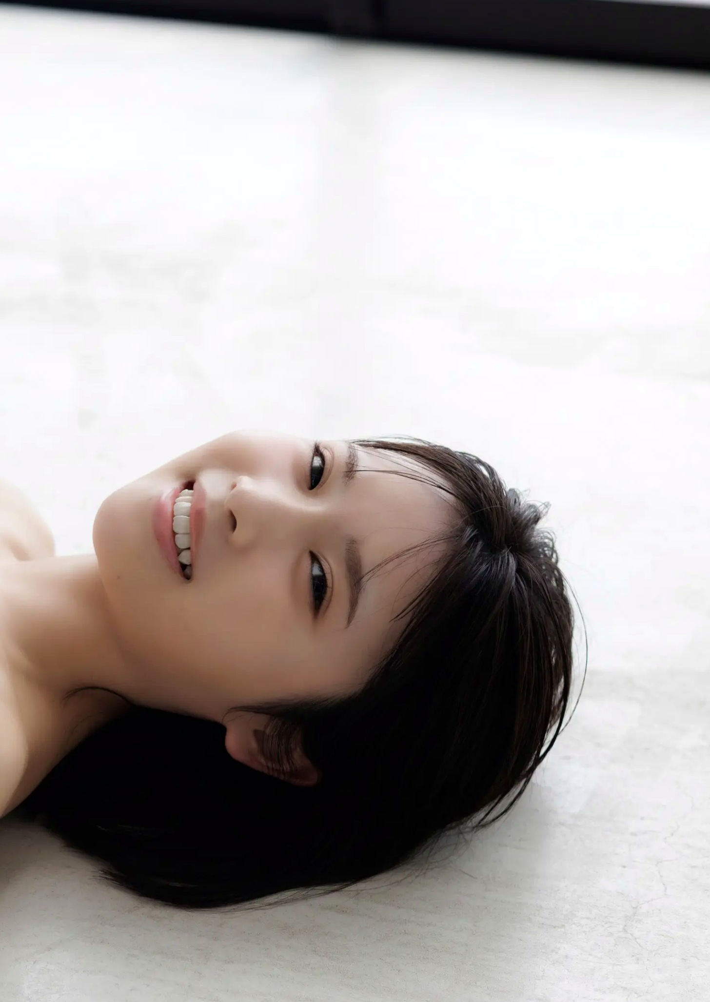 Gallery - 芳賀礼 - 难波第一可爱美少女 居家白色内衣清纯写真日本内衣家居清纯养眼 女神私房照_秀色女神 - image 29