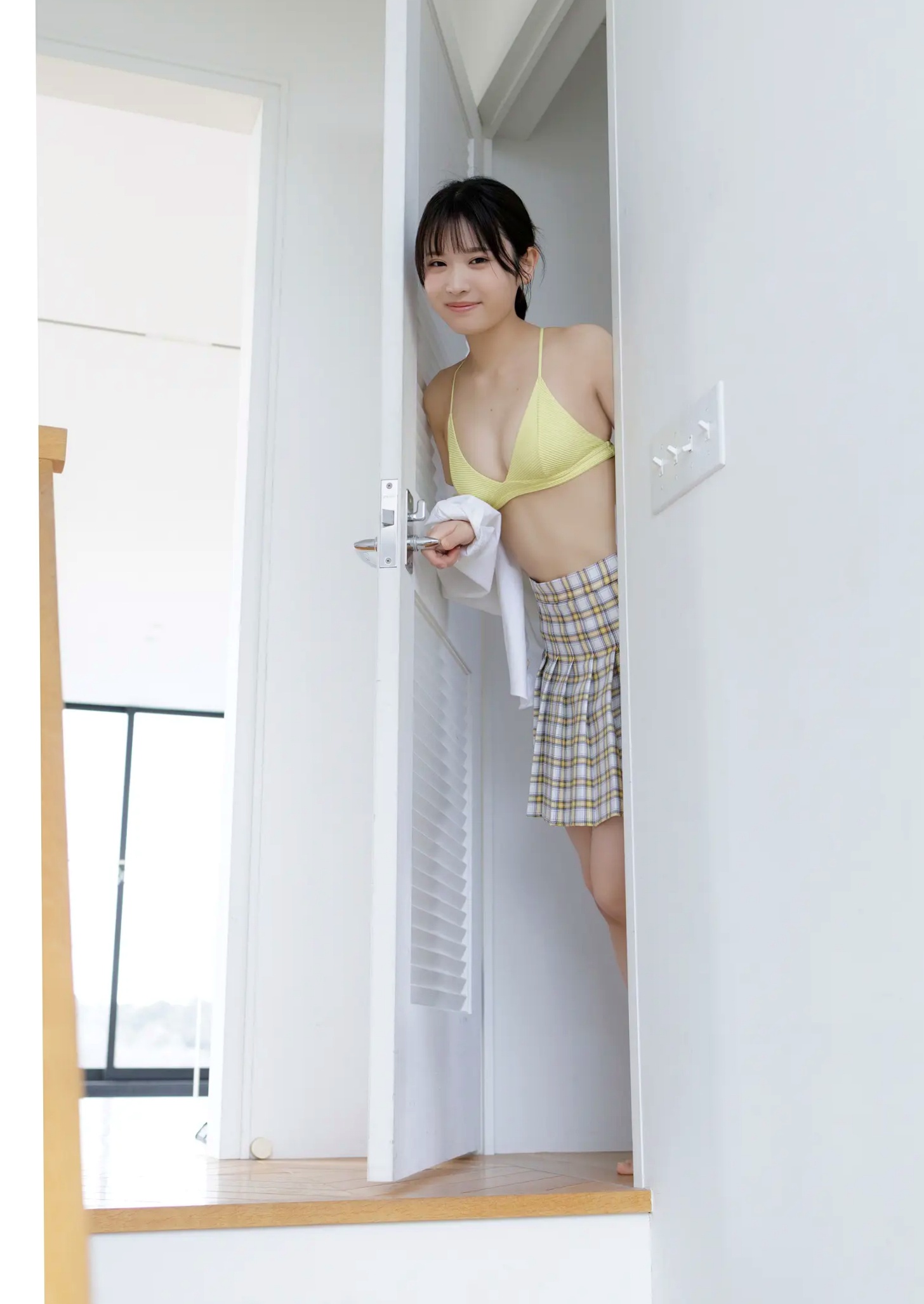 Gallery - 芳賀礼 - 难波第一可爱美少女 居家白色内衣清纯写真日本内衣家居清纯养眼 女神私房照_秀色女神 - image 44