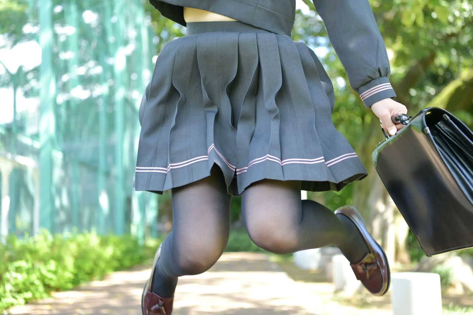 [LOVEPOP] 桜井紗稀 Saki Sakurai Photoset 02 日系JK水手校服黑丝写真