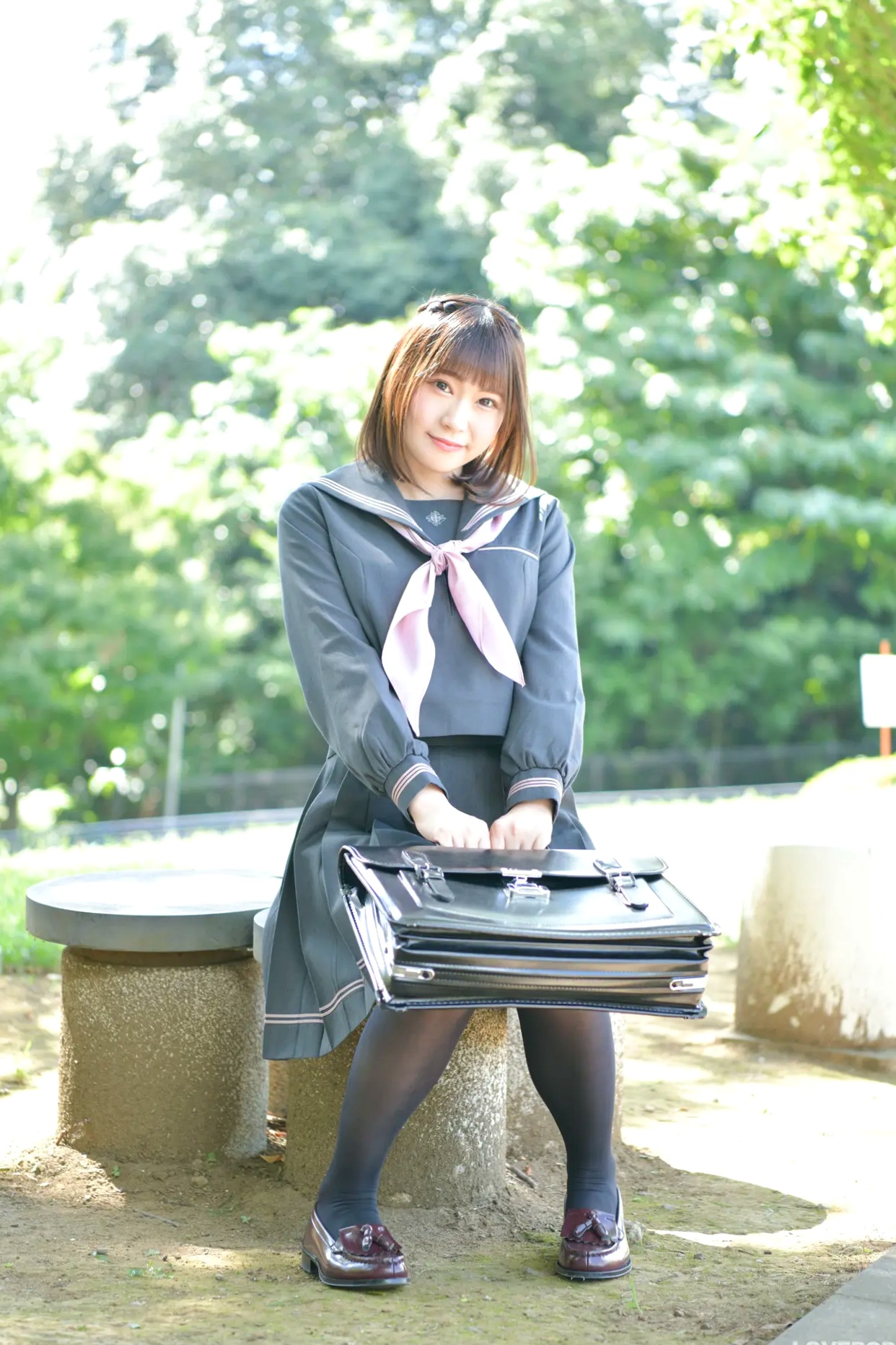 [LOVEPOP] 桜井紗稀 Saki Sakurai Photoset 02 日系JK水手校服黑丝写真