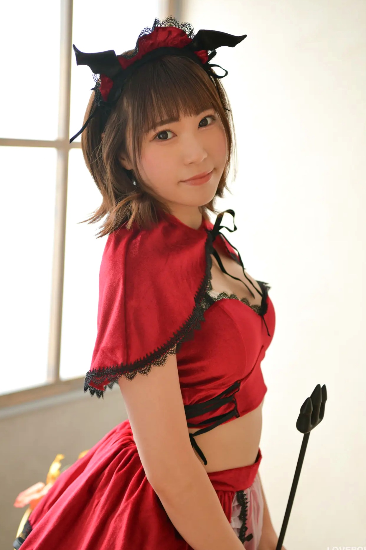 Gallery - [LOVEPOP] Saki Sakurai 桜井紗稀 Photoset 01 红色小魔女角色扮演性感美胸写真日本角色扮演性感波涛胸涌萌系 女神私房照_秀色女神 - image 9