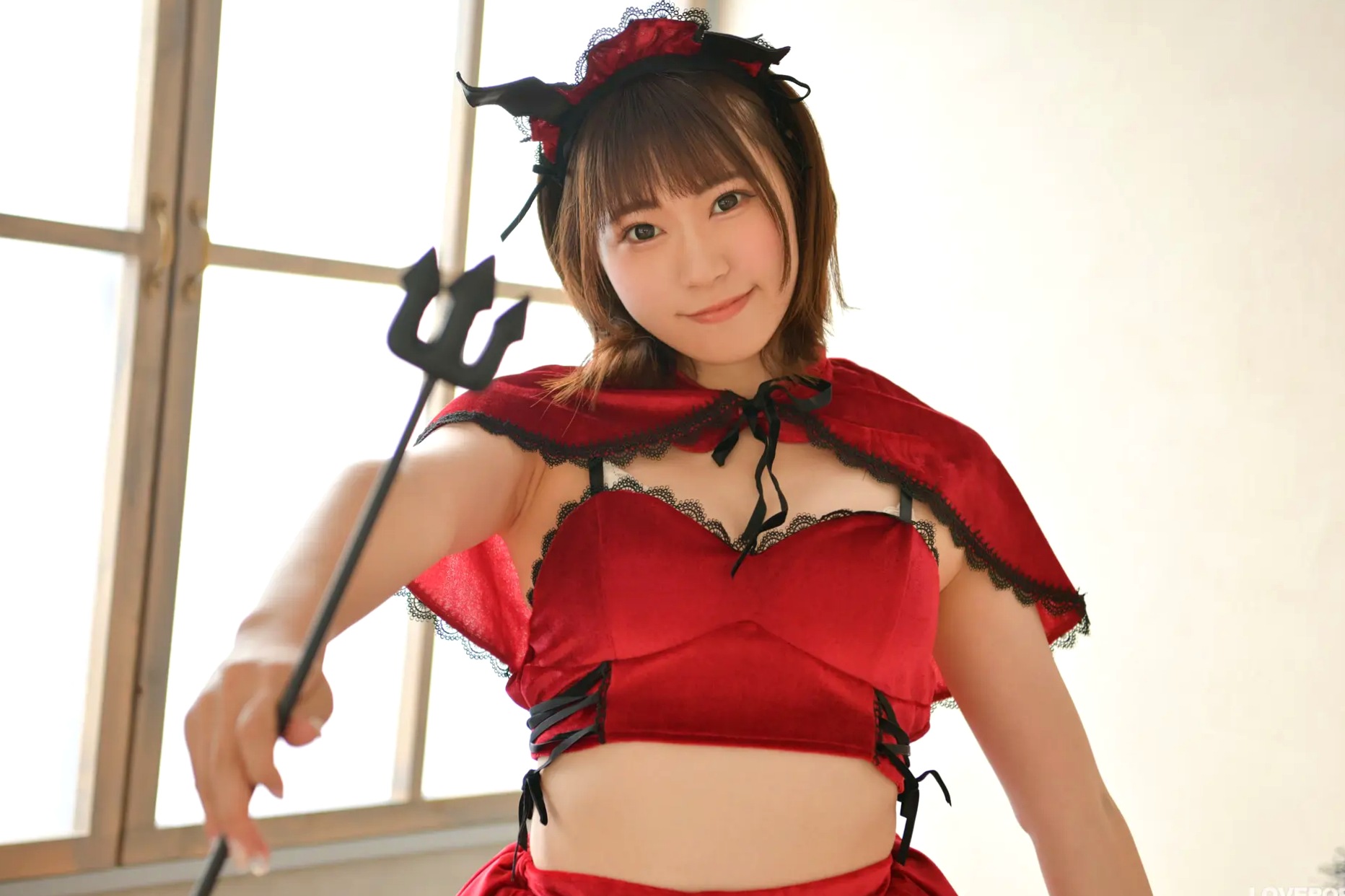 Gallery - [LOVEPOP] Saki Sakurai 桜井紗稀 Photoset 01 红色小魔女角色扮演性感美胸写真日本角色扮演性感波涛胸涌萌系 女神私房照_秀色女神 - image 17