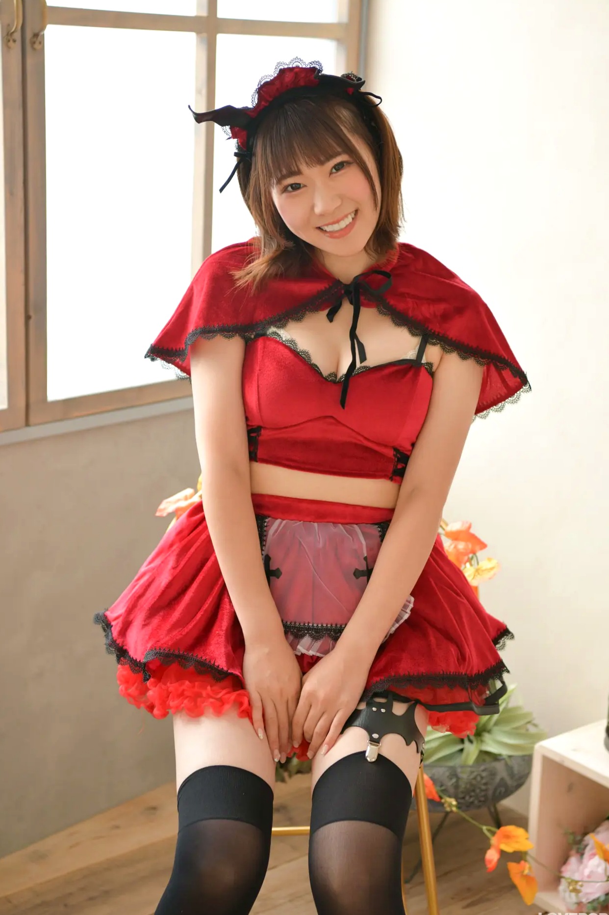 Gallery - [LOVEPOP] Saki Sakurai 桜井紗稀 Photoset 01 红色小魔女角色扮演性感美胸写真日本角色扮演性感波涛胸涌萌系 女神私房照_秀色女神 - image 23