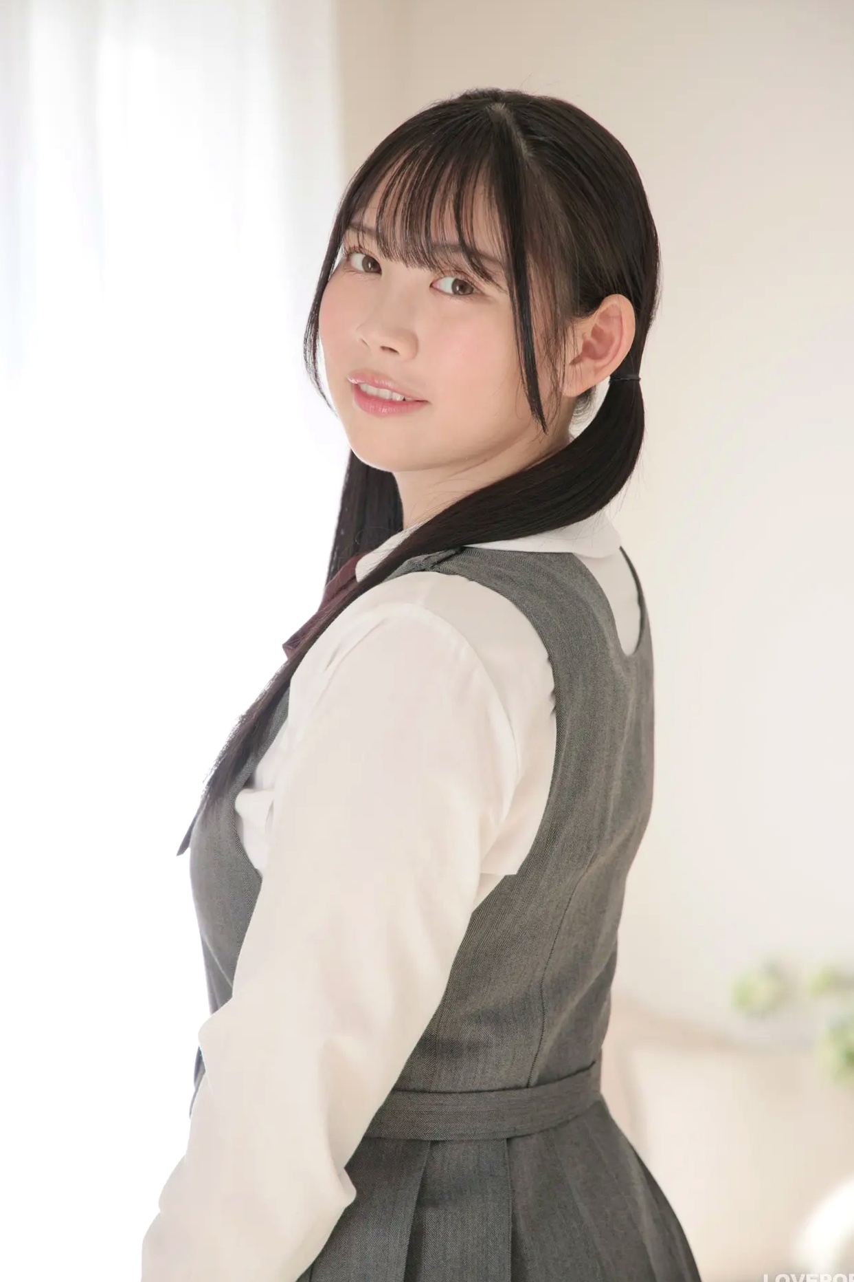Gallery - [LOVEPOP] Seina Shinomi 篠見星奈 Photoset 10 日系清纯校服私房写真日本清纯校服制服家居 女神私房照_秀色女神 - image 5