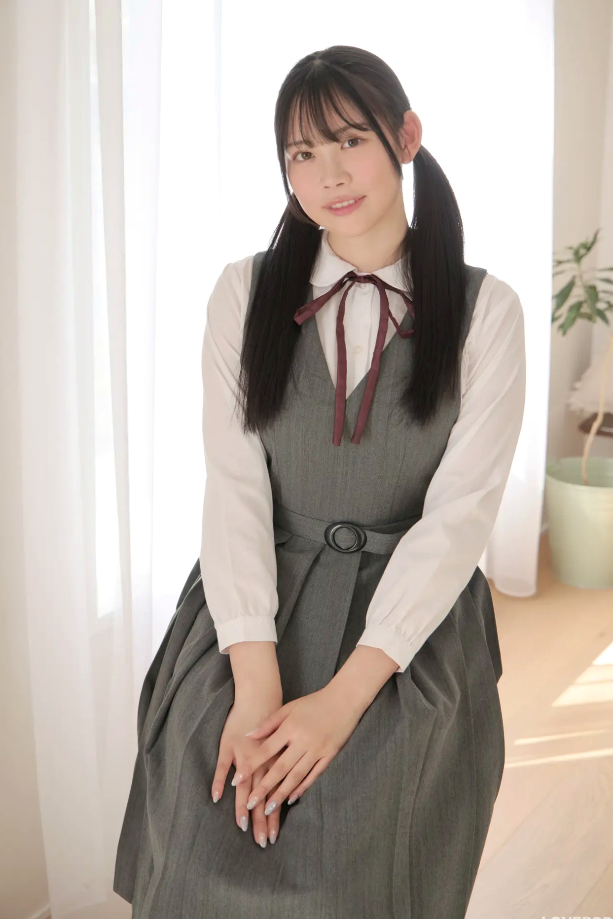 Gallery - [LOVEPOP] Seina Shinomi 篠見星奈 Photoset 10 日系清纯校服私房写真日本清纯校服制服家居 女神私房照_秀色女神 - image 12