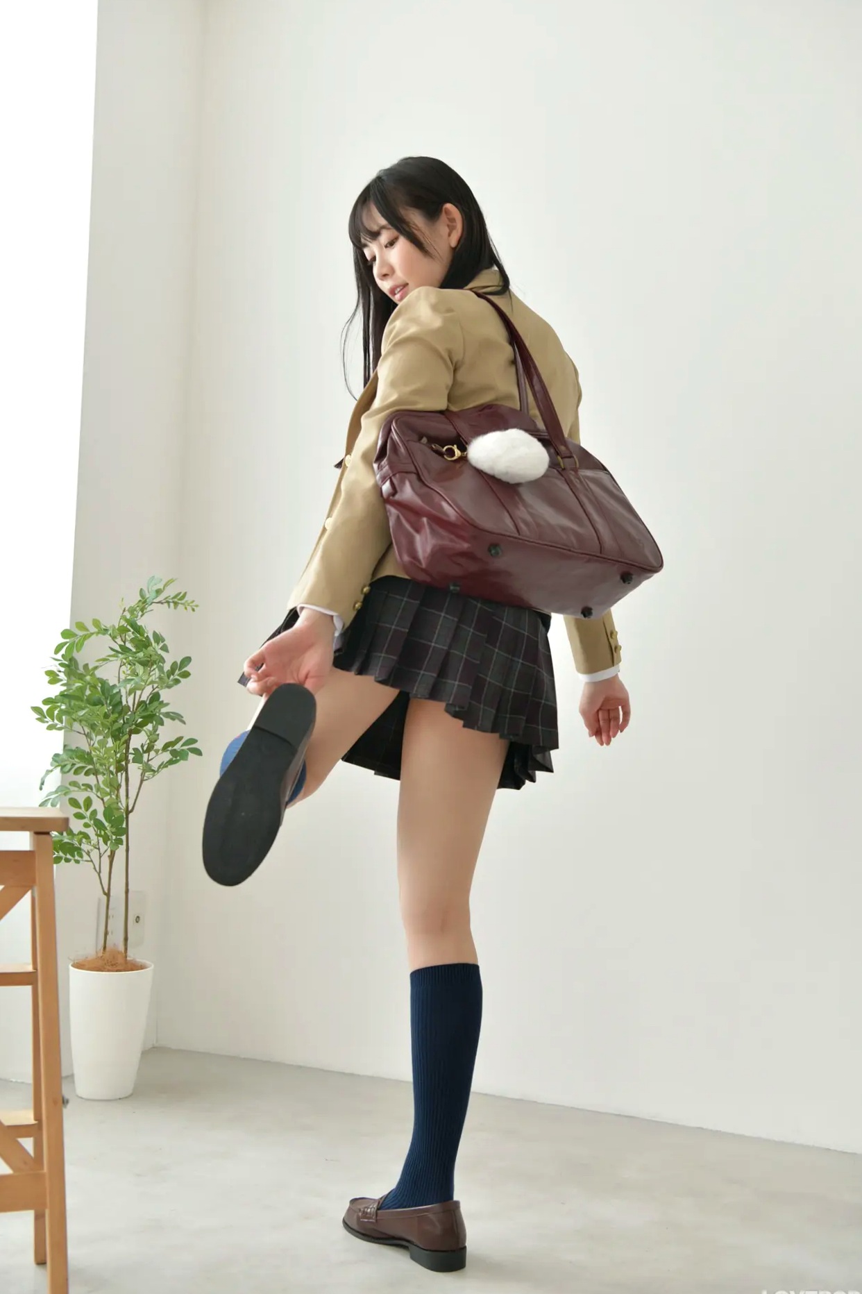 Gallery - [LOVEPOP] Seina Shinomi 篠見星奈 Photoset 08 日系高中校服清纯制服写真日本清纯校服制服治愈系 女神私房照_秀色女神 - image 25