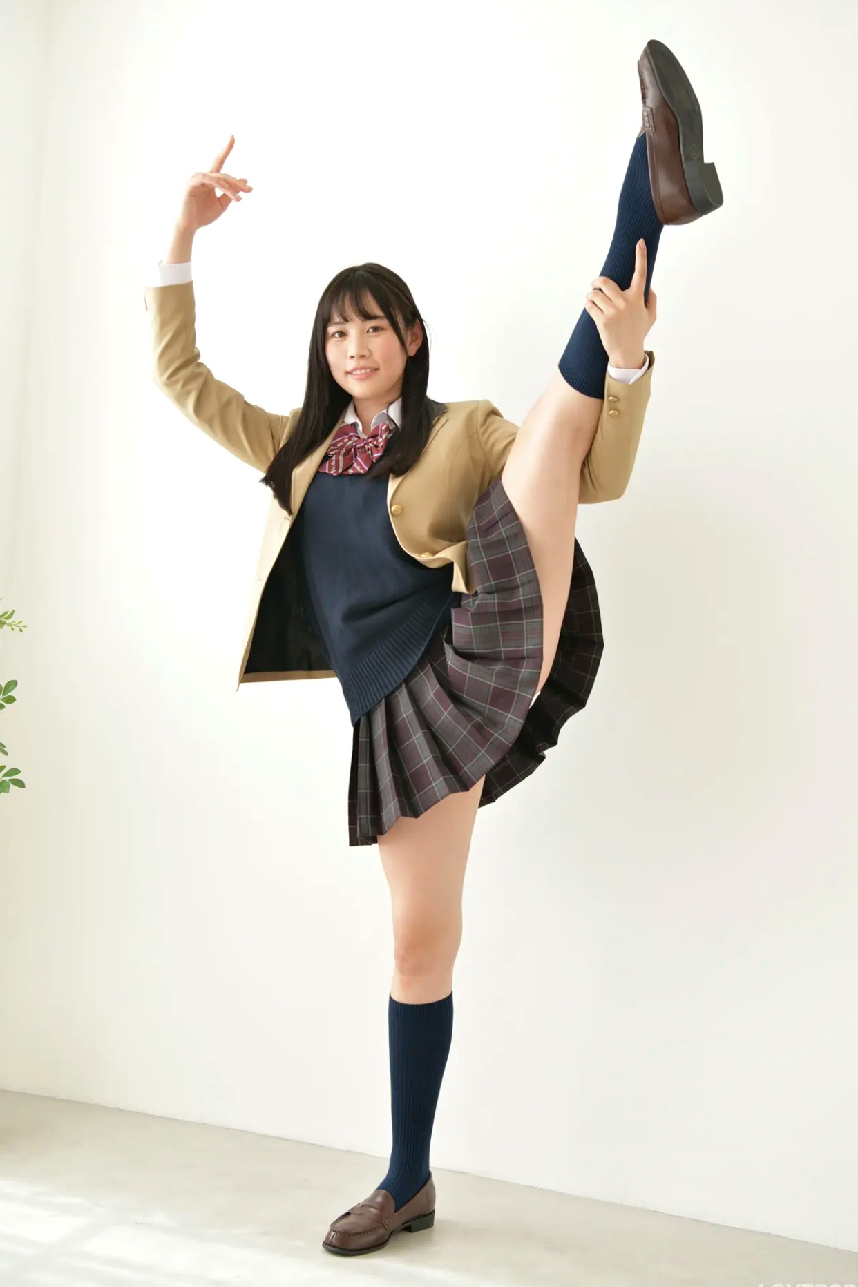 Gallery - [LOVEPOP] Seina Shinomi 篠見星奈 Photoset 08 日系高中校服清纯制服写真日本清纯校服制服治愈系 女神私房照_秀色女神 - image 33